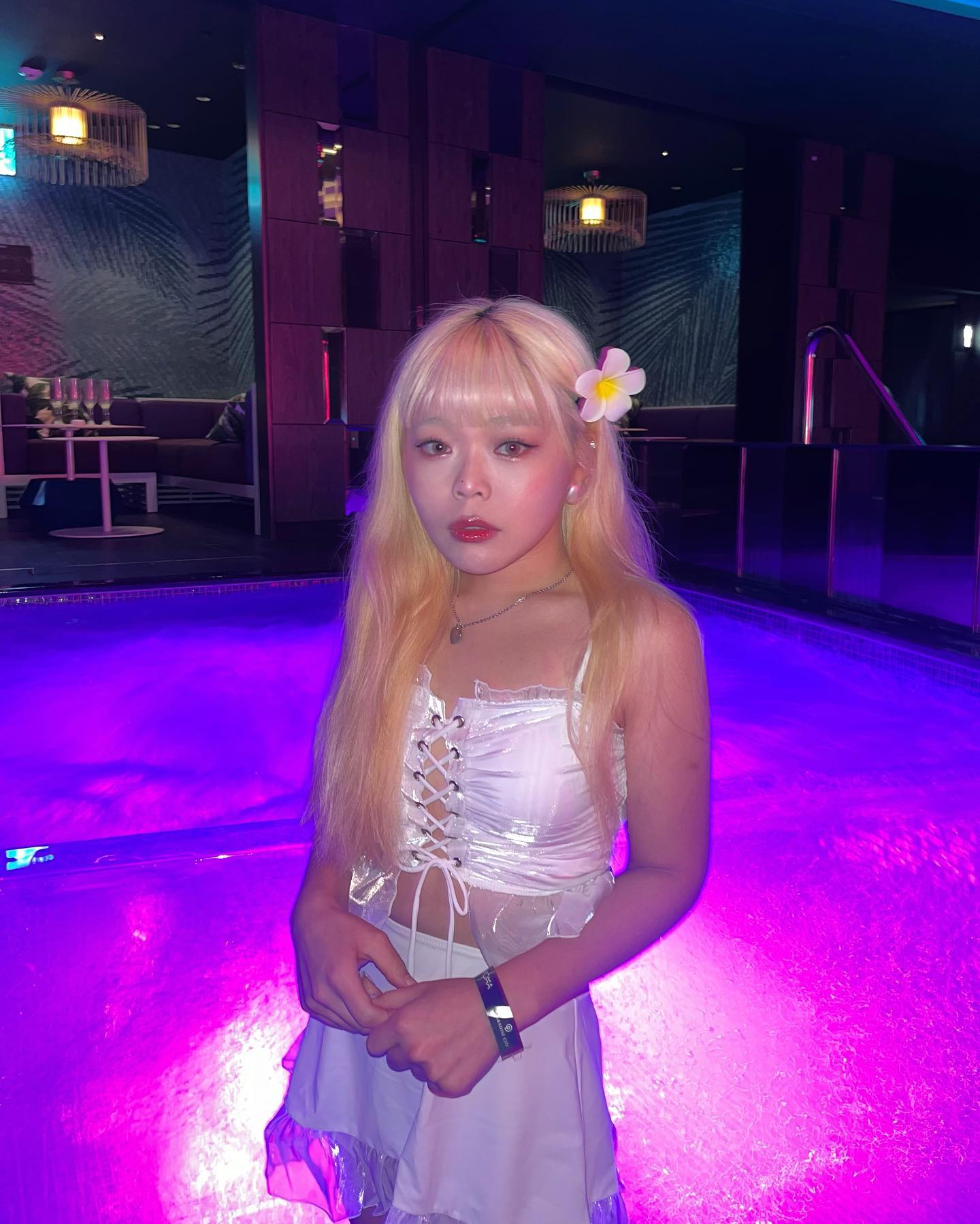 #광고 pcitychroma 💎 초대 감사합니다 ✨
🔮 럭셔리하고 프라이빗한 파티를 원하신다면 꼭 가보세요❕
층마다 다른 느낌의 크로마🎆 풀파티랑 같이 즐길 수도 있고, 또 다양한 공연으로 특별한 볼거리까지🥂 같이 추억 쌓고 싶다, 친구 공유✈️태그@@@
.
.
.
.
.
#파라다이스시티크로마 #클럽크로마 #풀파티 #AD #swimming