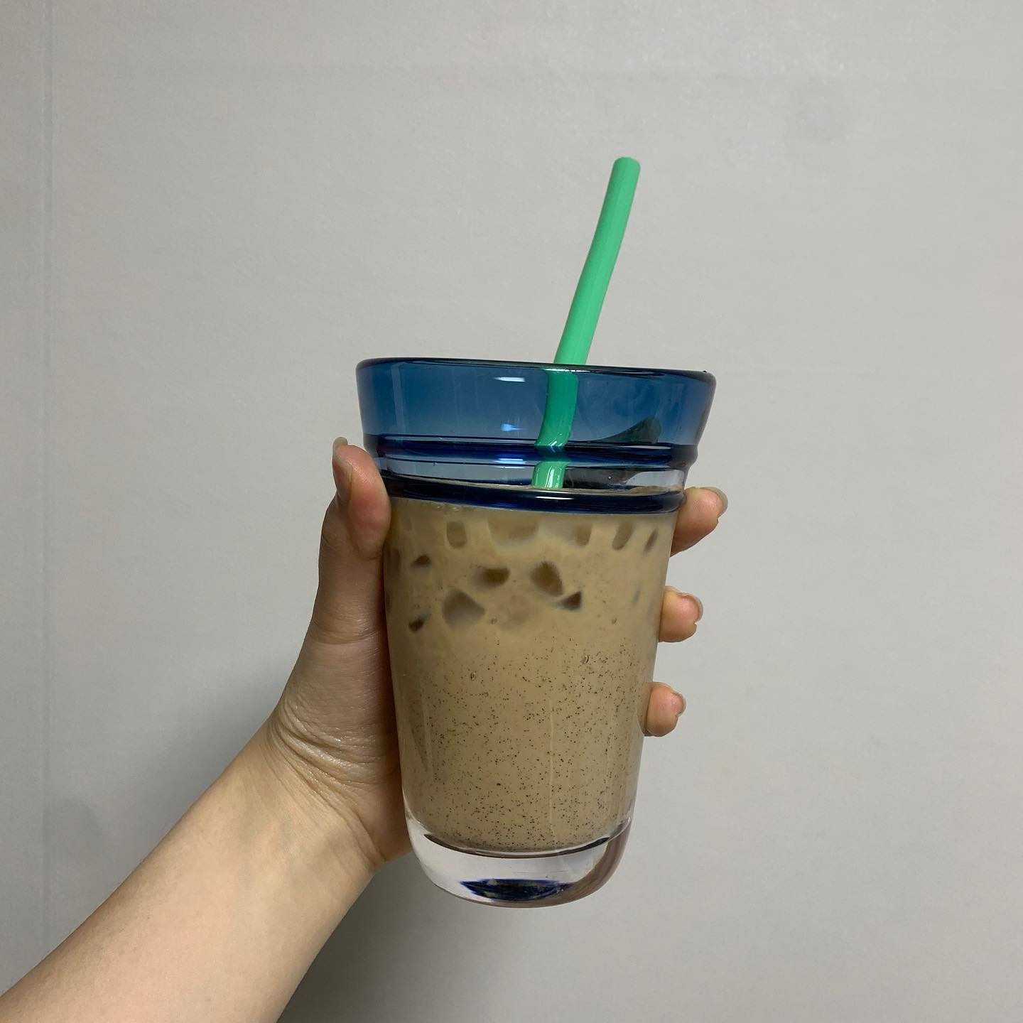 완전 개방형 실리콘 빨대
지톡이가 되어 받아 사용 해 봤습니다!

실리콘 빨때 꽤나 좋잖아✨

#지구톡톡 #GS칼텍스 #지톡이첫걸음