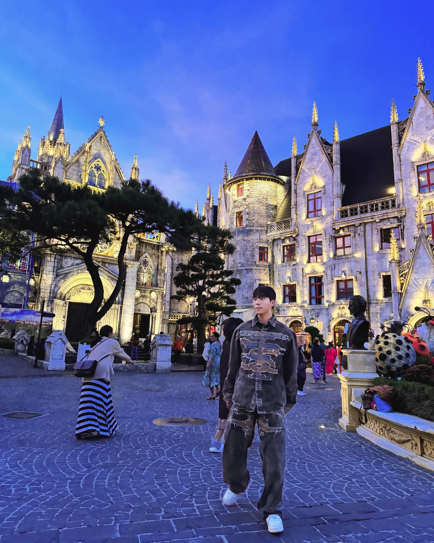 🇻🇳2023.12.07-2023.12.11🇻🇳
Danang, Vietnam

가족과 함께한 두번째 다낭여행 너무 행복했다
엄마아빠 너무너무 사랑해❤️❤️❤️❤️❤️