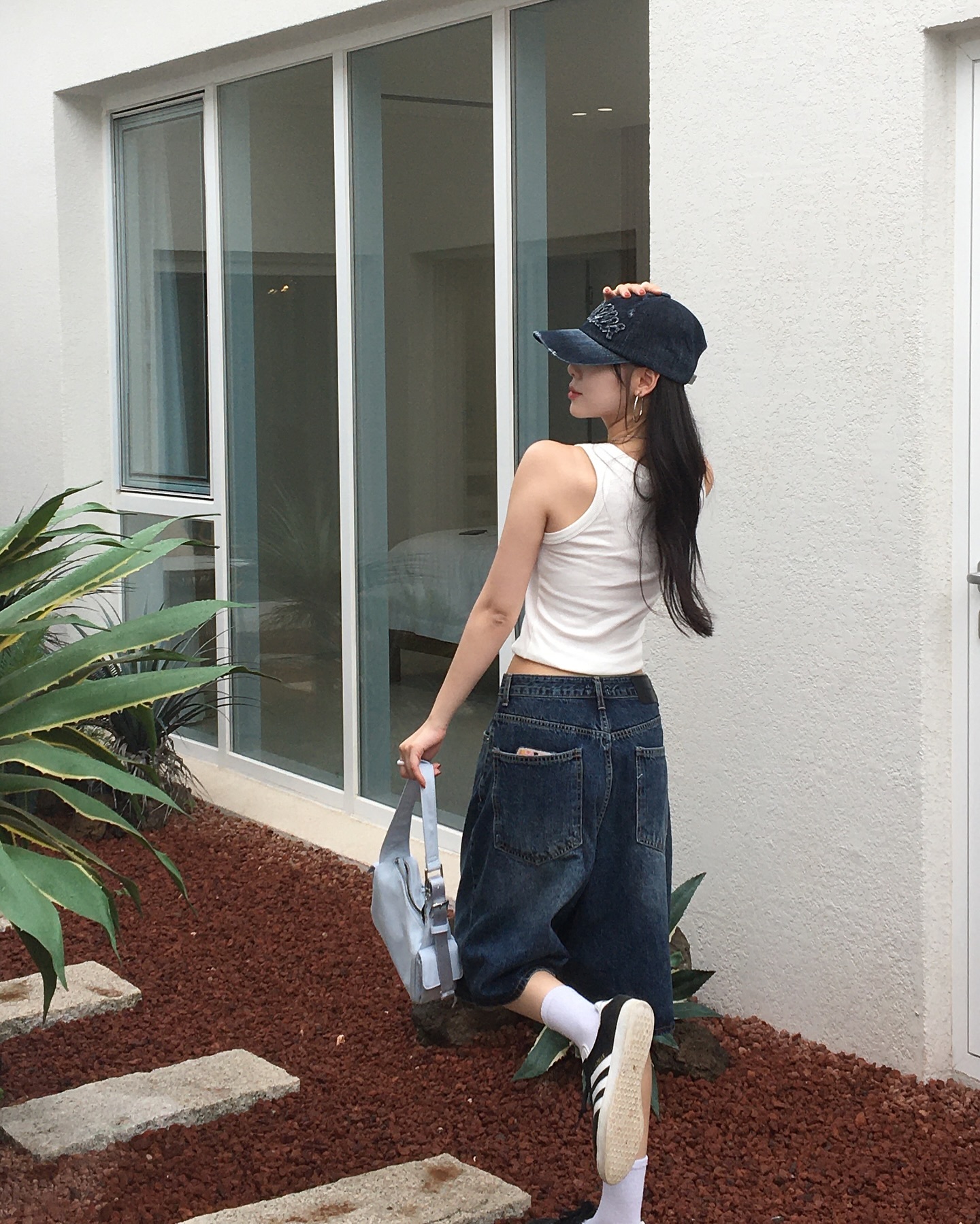 🥼
👖