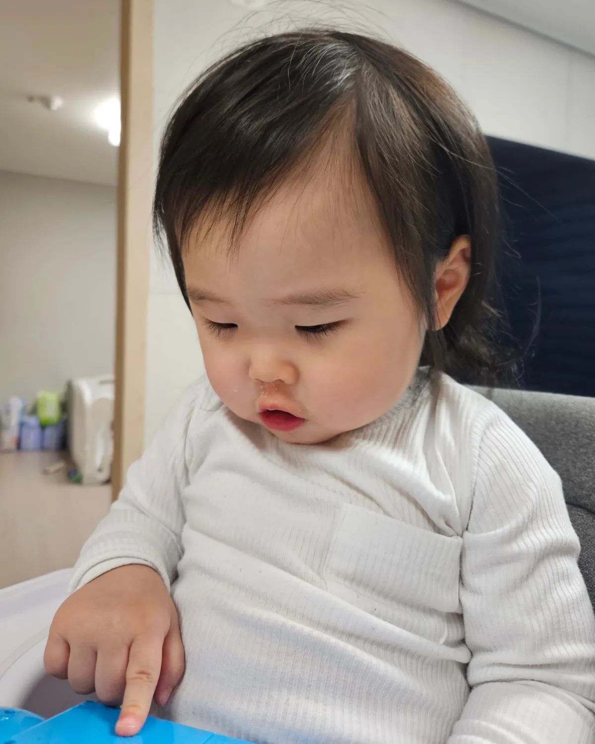 👶🏻24.04.05👶🏻
다니야 오늘 사진 이것밖에 없어서 미안ㅋㅋㄱㄱㄱㄱㅋㄱㄱㄲ
아니 내일 꽃놀이 가려고 모자 씌웠는데
모자들ㅇㅏ 우리 다니한테 왜구랭..,
ㅋㅋㅋㄱㄱㅋㄱㄲㄱㄱㄱㄲㄱㄱㄱㄱ

다니야 엄마가 잘어울리는 모자 한 번 찾아볼게 꼬옥..🥹

✔️459days