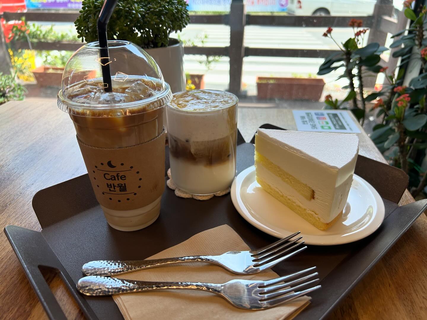 .
커피도 맛있고 케이크랑 쿠키도 맛남 ☕️🍰
#정선카페#강원도카페#화암면카페
#반월