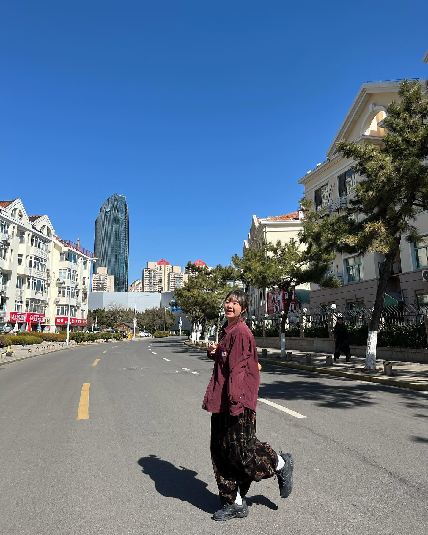 낮져밤이◕‿◕