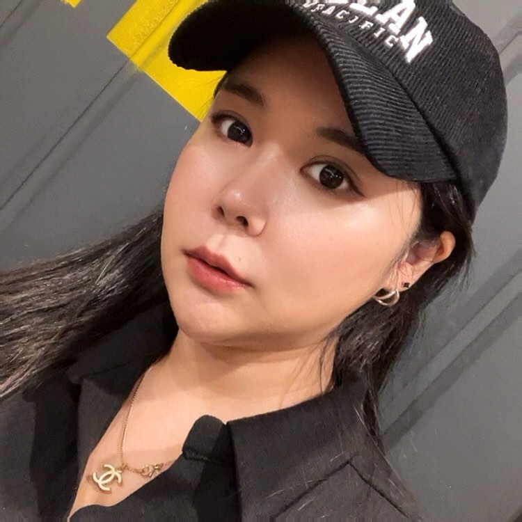 #🫠

신촌 사람 미어터지네

나 오널 아이라인 그랴뿜