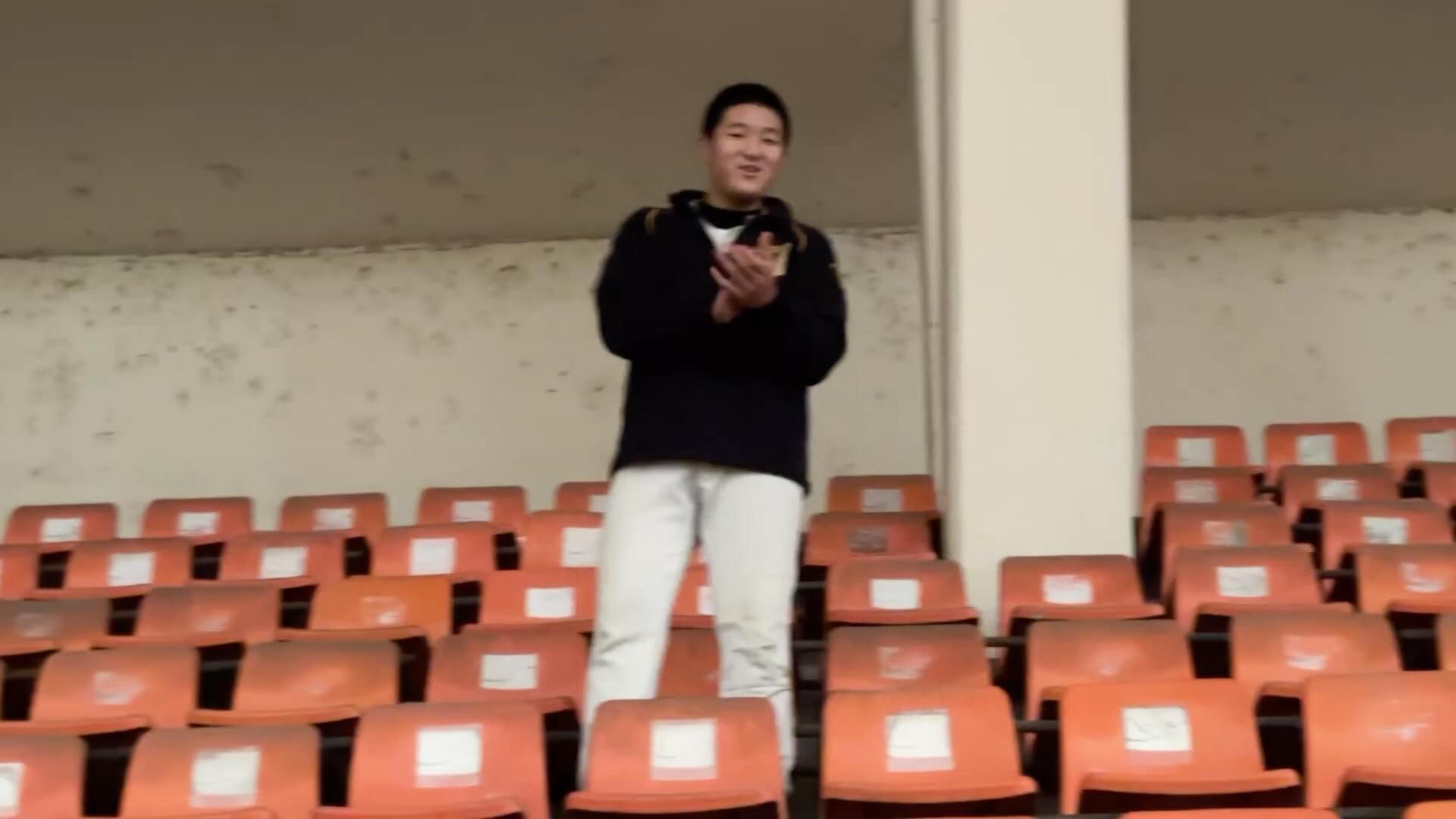 비가 사람을 미치게 만드는 걸까?