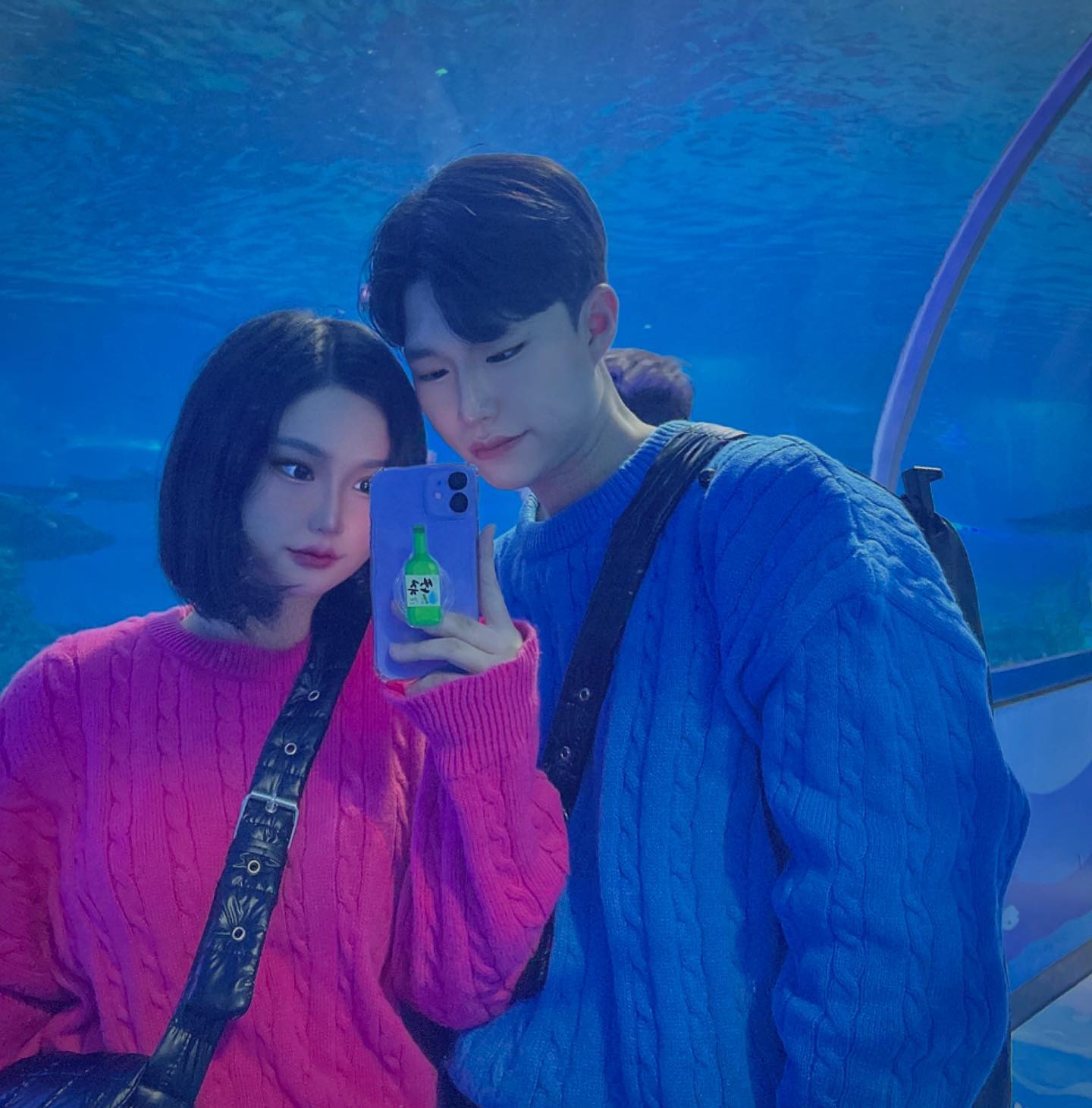 연인이란 서로 나누는 것이다.

•

그거 이리 내.