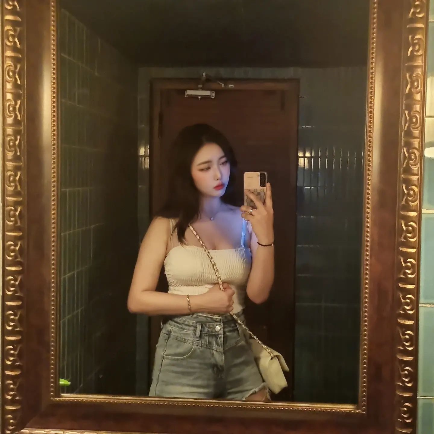 푸꾸옥에서 제일 분위기 좋은 바
Origin bar
#여행기록 #해외여행 #분위기좋은바 #베트남여행