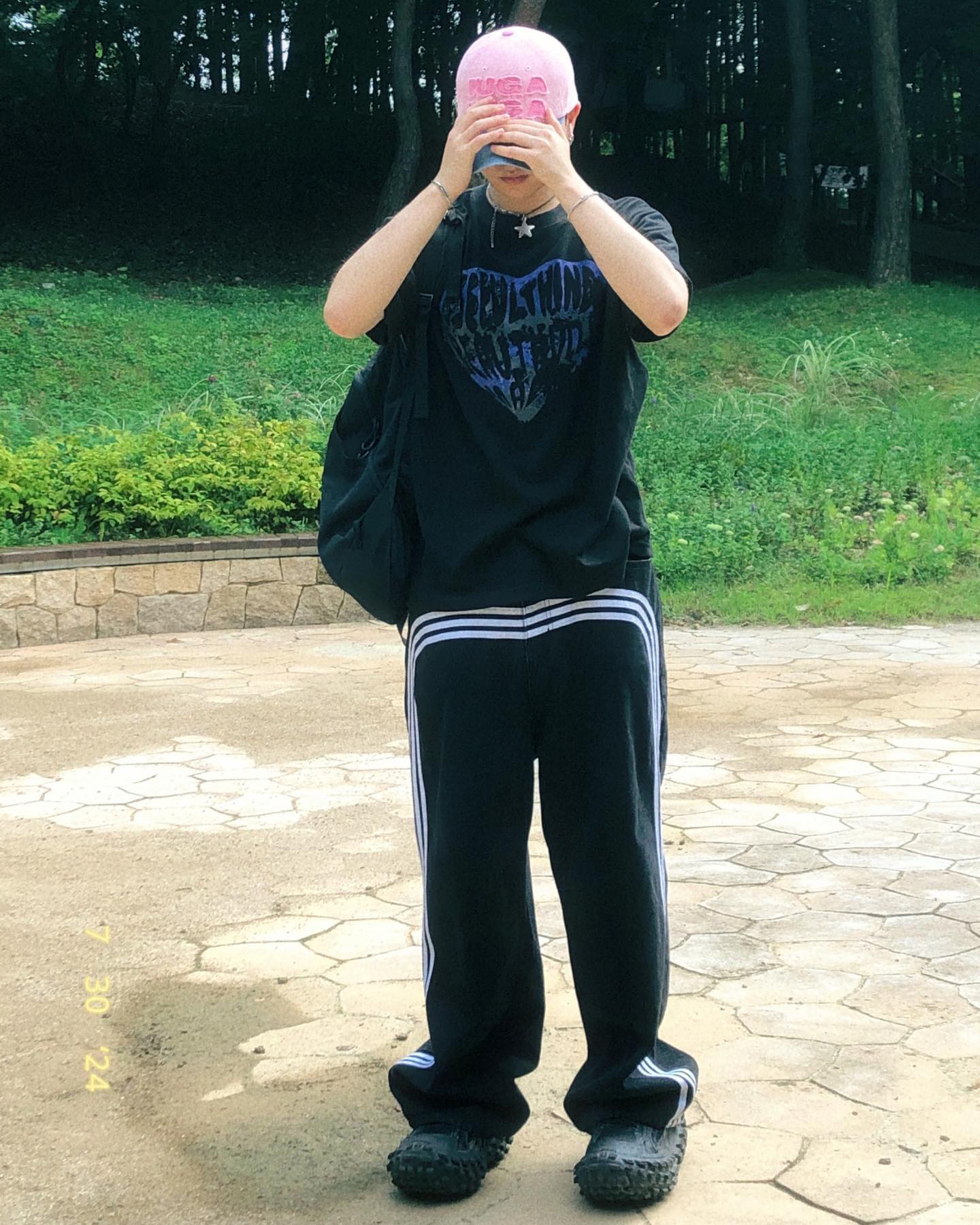 #협찬 #광고 #니티드 
knitted__official 
하트 반팔 🤍
#니트맛집 #니트코디 #반팔코디