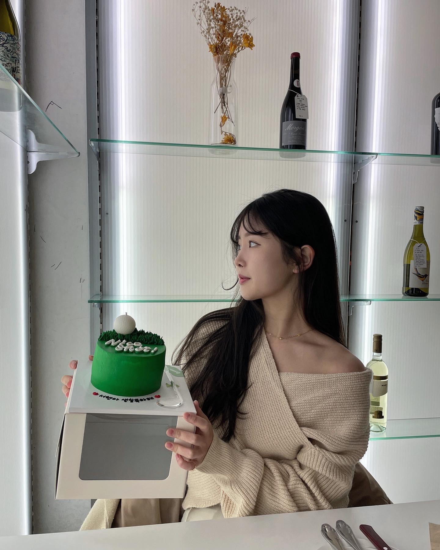 아직 생일은 아닙니다만.. 🎂