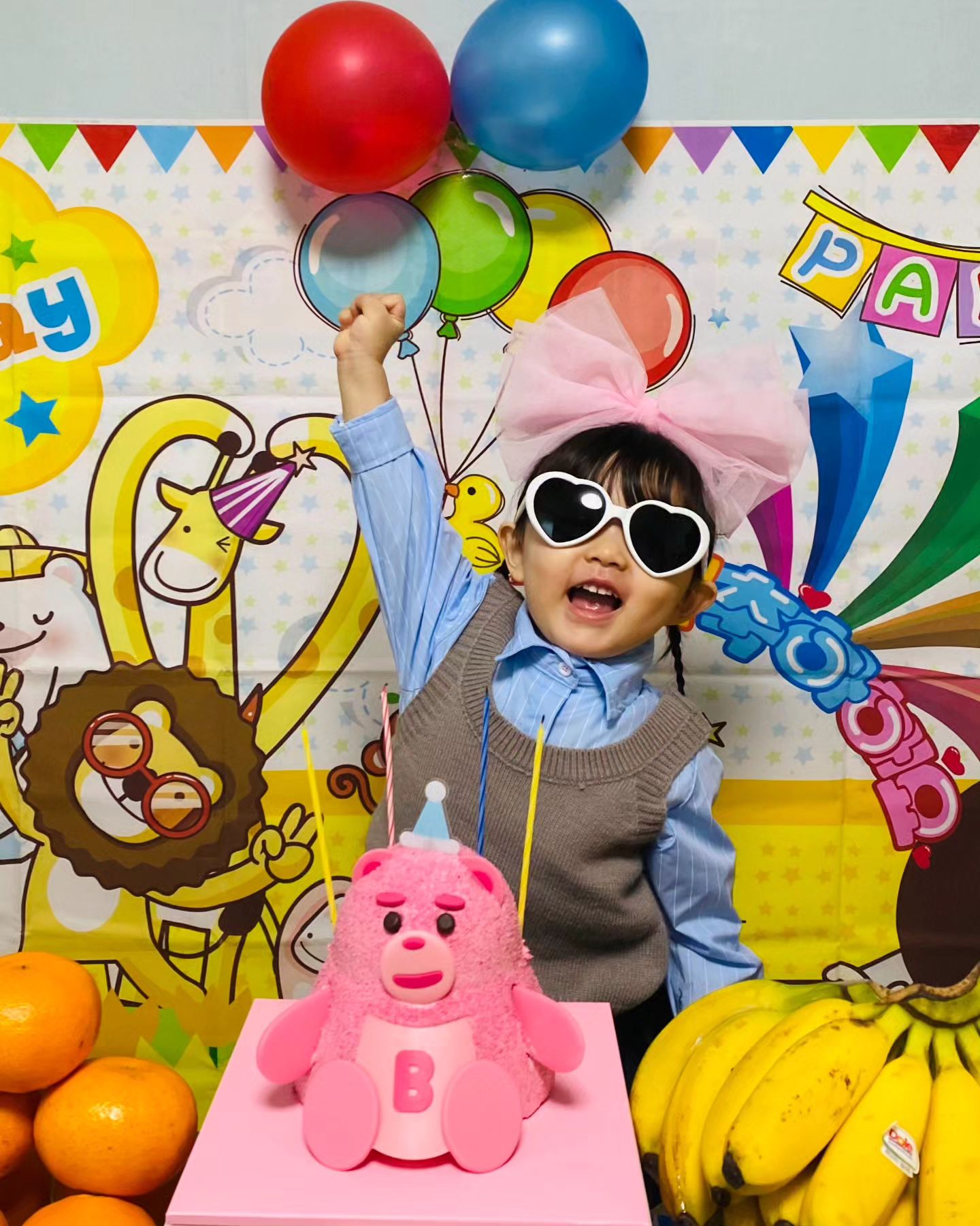 둘찌 4살 생일🎂
얼집에서 생파🎉
집에서도 엉듀이모랑 생파🎈
선물도 많이 받고
기분이 아쥬 좋음😊
선물 때문에 울고.웃고.
아주 아주 알찬 생일축하🤣
그래도 잘 마침🙂

엉듀이모한티 잘하자 딸둘아~~😗

2024.3.13.수. 둘찌+1097(36.❤️)