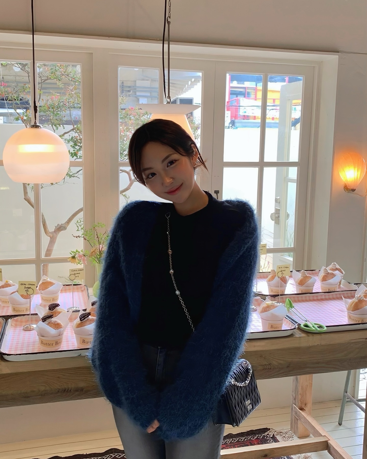 요즘 일상은 행복x100000000🧈🐶
#경주신상카페 누구보다 발빠르게 다녀오기🐾

📍버터북 경주점 (내돈내산 방문)
실내 애견동반 가능한 카페🐕☕️

#경주 #경주여행 #경주카페 #경주황리단길
#황리단길 #황리단길카페 #황리단길맛집
#버터북 #버터북카페 #버터북경주 #버터북경주점