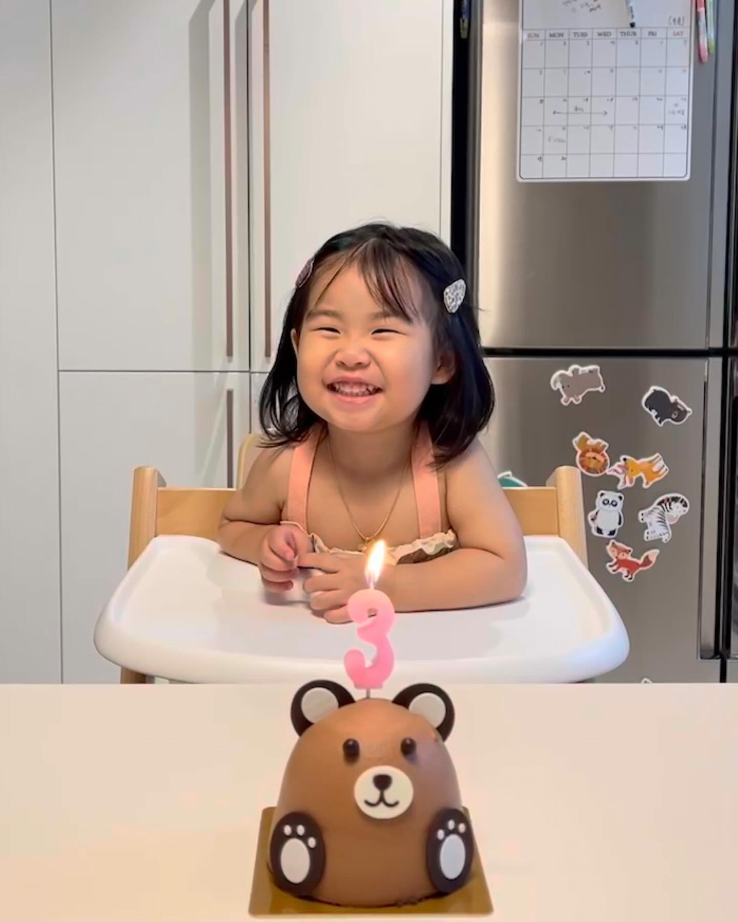 ⠀
⠀
❣️나요니 벌써 3살(두돌)❣️
⠀
하루하루 성장하는게 보이는게 너무 대견하고
아쉽기도 하네🥹
⠀
착하고 예쁜 나요니 엄빠가 열심히 기록해볼게🫶🏻
⠀
⠀
#딸바보 #도치맘 #호랑이띠맘 #두돌 #20240921 #기념일
#24개월아기 #아기방꾸미기 #육아소통 #신혼소통 #딸맘
#아기가사는집 #생일때케이크허용 #아기식단 #딸스타그램
⠀
⠀