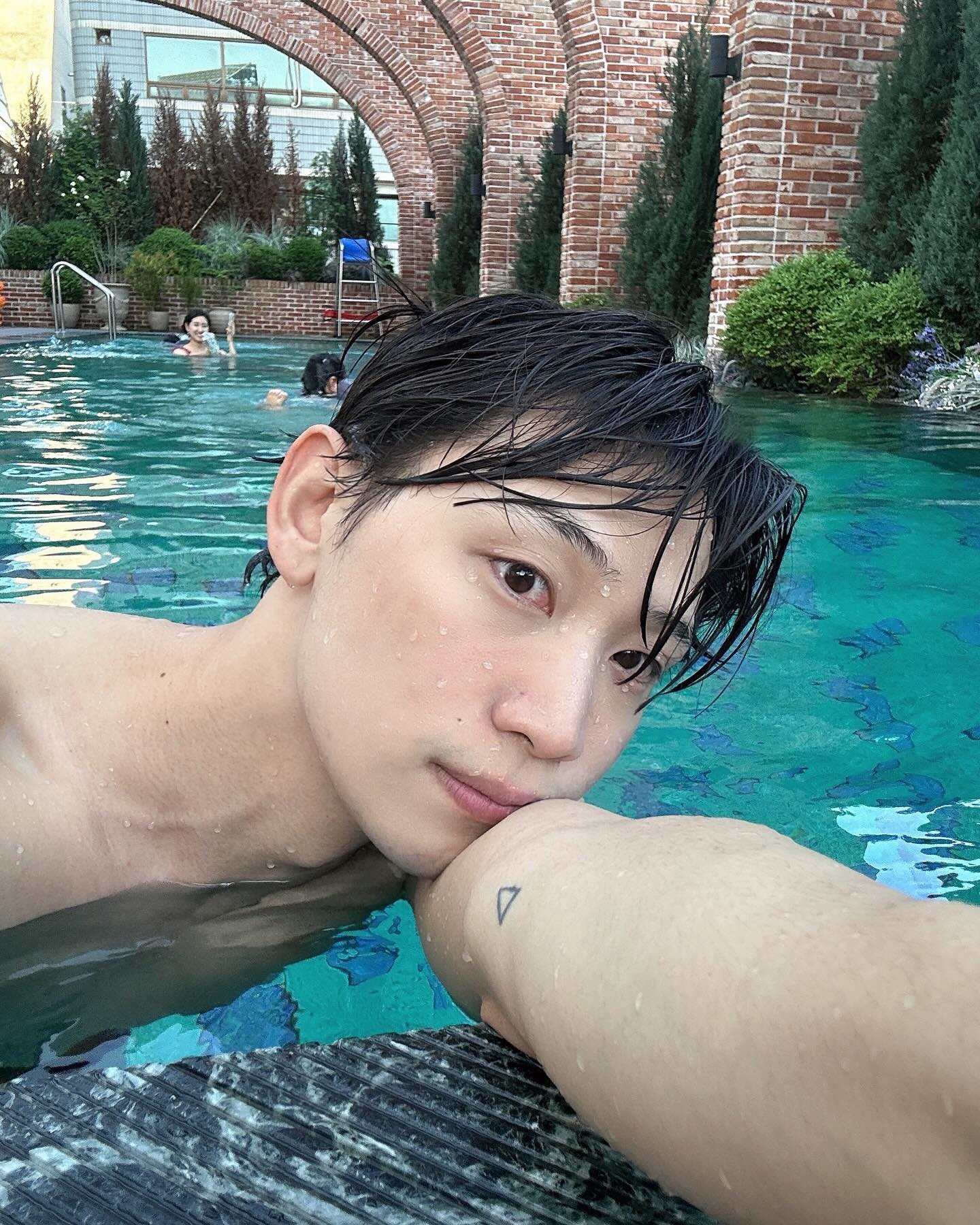🏊🏻‍♂️🏊🏻‍♂️