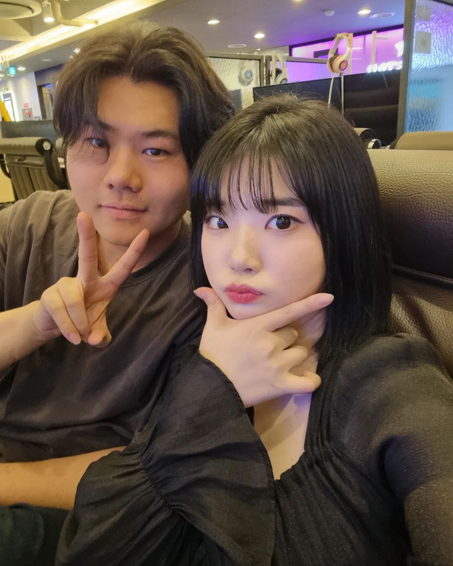 범죄도시 존잼😽

빌런 캐릭터 너무 매력있고 좋은데,
특징이 잘 안드러난 것 같아서 아쉽🥺

그래도 퇴역 용병다운 잔인함,, 좋았다,,

🩵+2199

.
.
#영화리뷰 #데이트룩 #럽스타그램 #좋반