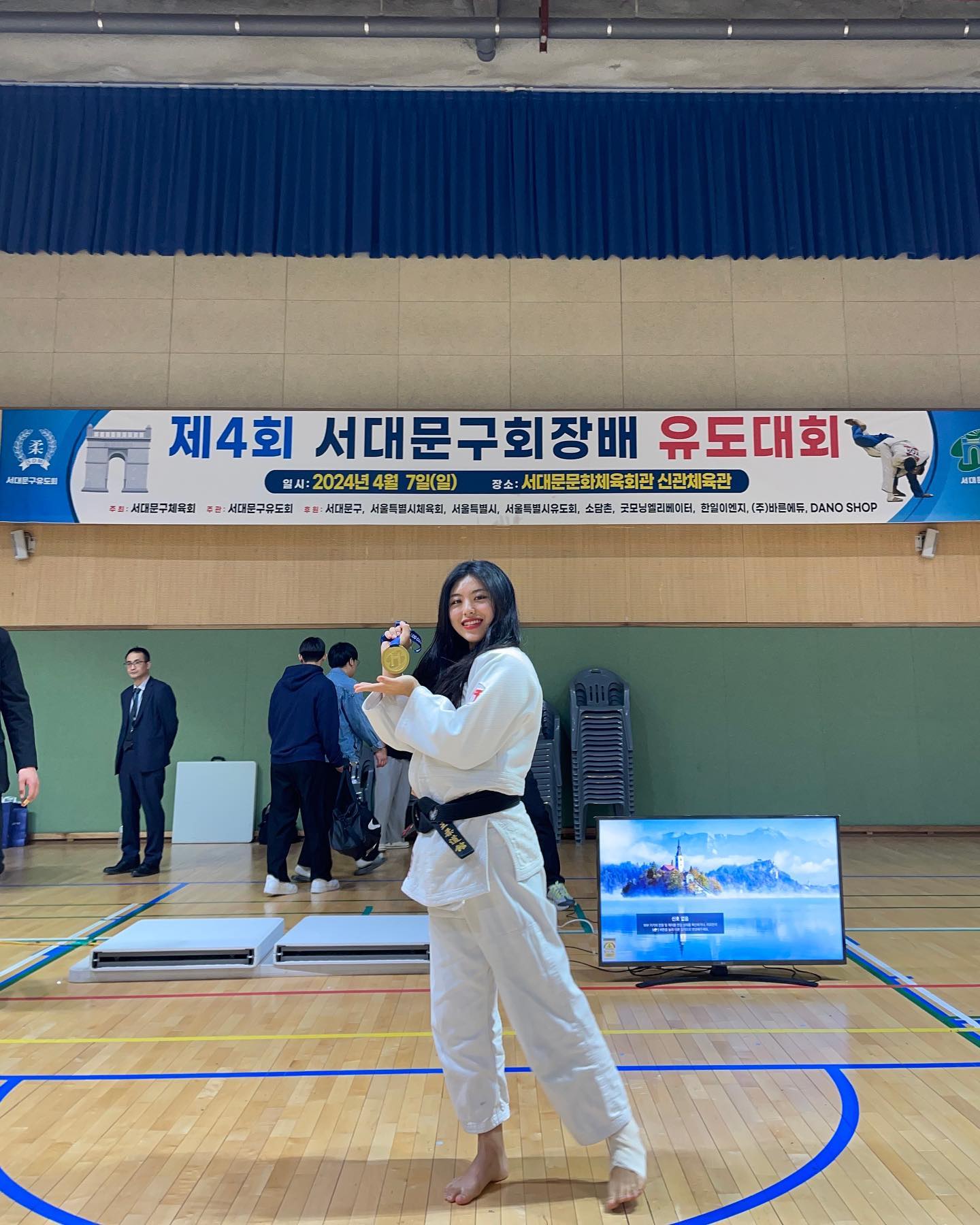 실격이슈,, 부상이슈,,가 함께하는 내 유도인생🥋
그래도 너무 재밌우니까 ~~ 오래오래 웅동해야지 ! 
도와주시고 응원해주셔서 감사합니당🙇🏻‍♀️🤍