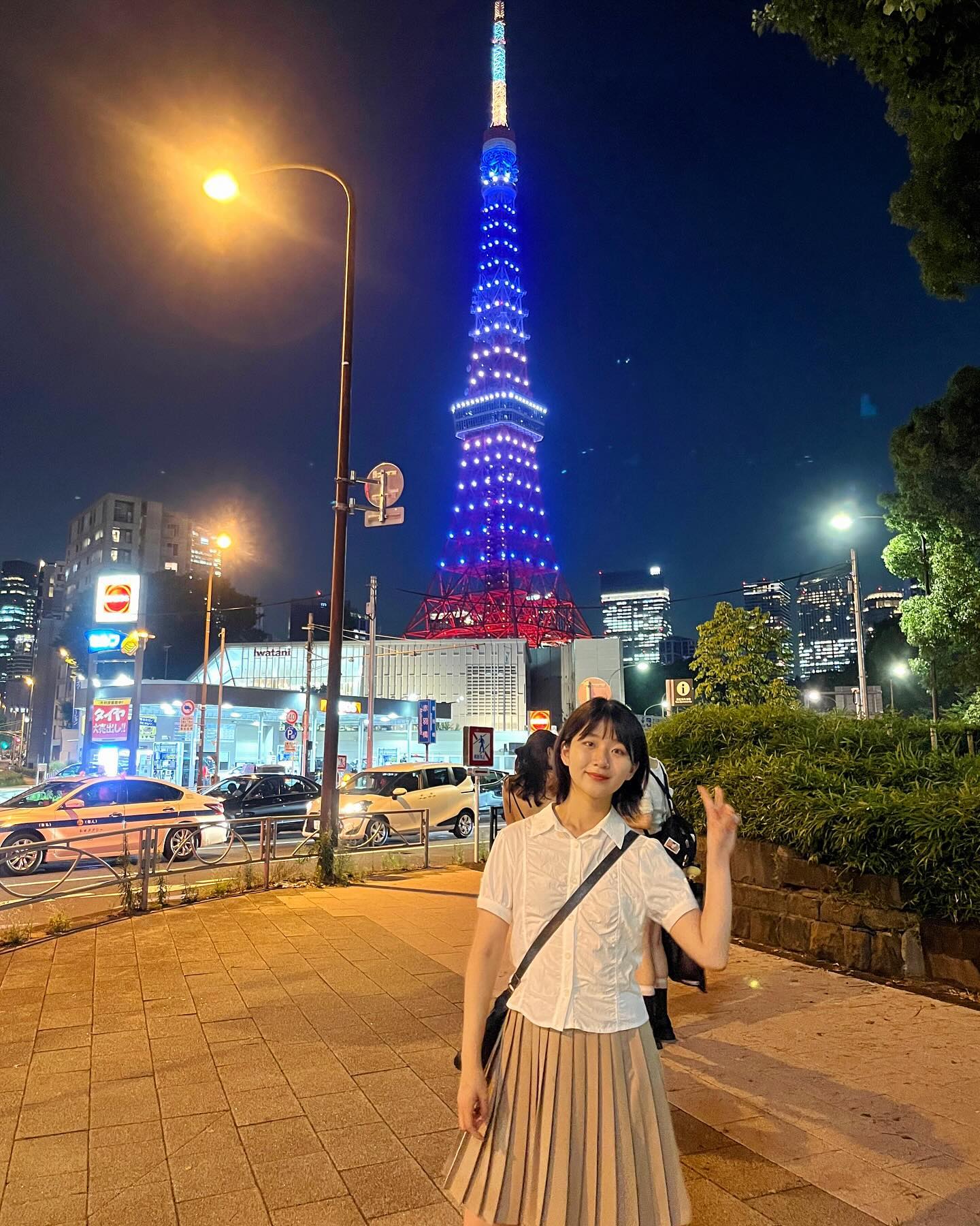 𝙞𝙣 𝙏𝙤𝙠𝙮𝙤!🗼
𝟤𝟢𝟤𝟦.𝟢𝟩.𝟢𝟧-𝟢𝟩.𝟣𝟢

🍥𝖣𝖺𝗒 𝟦-𝟣
브이 안 하면 사진 못 찍음

#도쿄 #도쿄여행 #tokyo