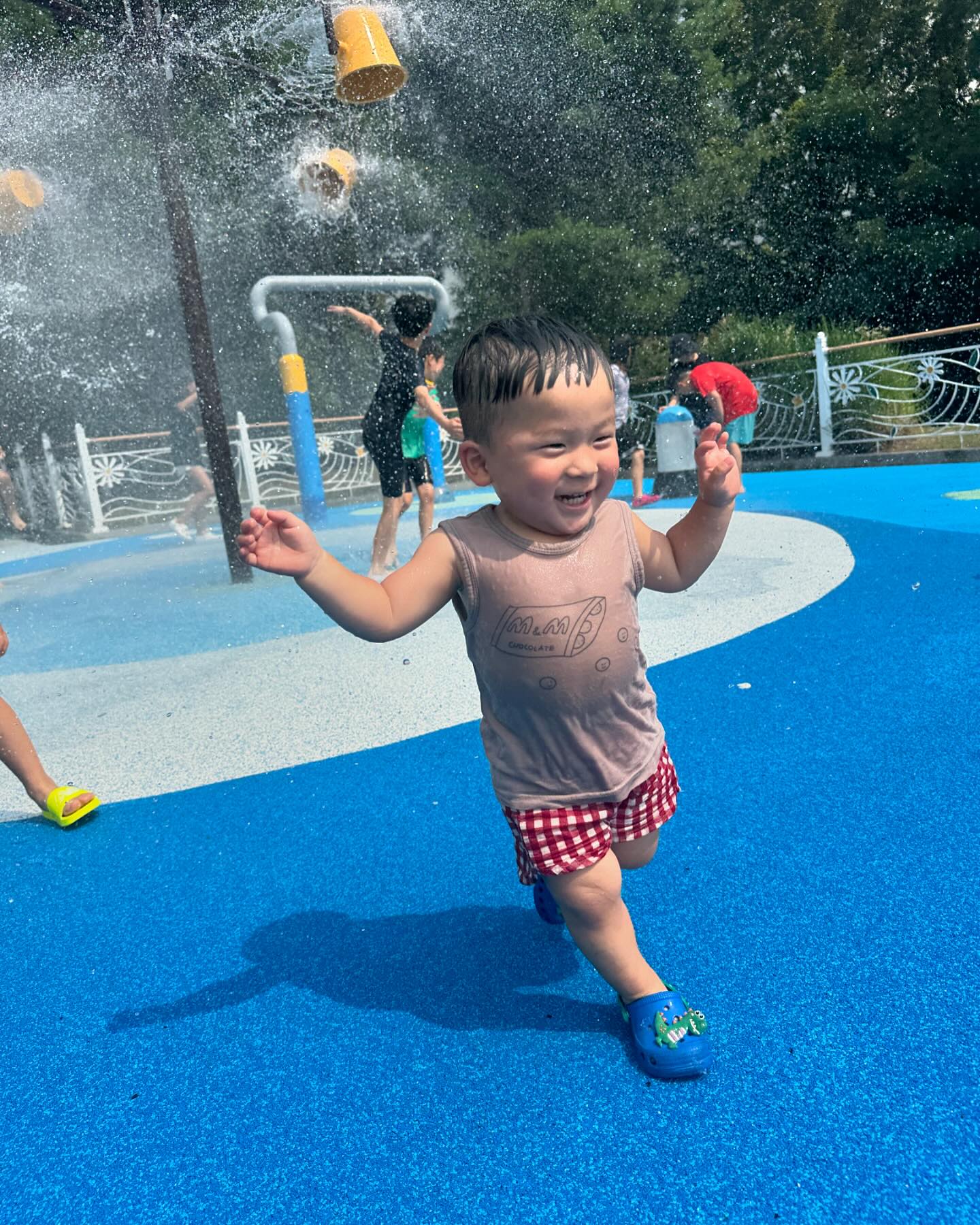 엄마 컨디션도 점점 좋아져서,
그동안못놀아준거 많이 사랑해주지못한거
많이많이 다 해주께😊내사랑삼남매 알랍쏘마취🫶