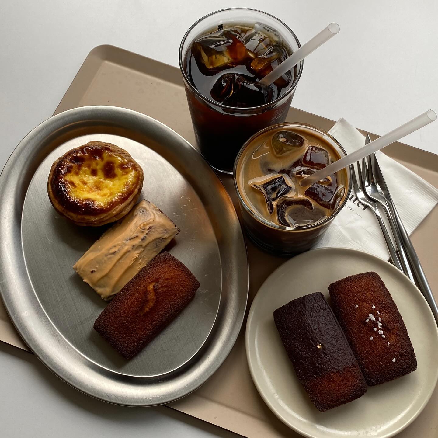 .
#르꾸떼
가봐야지 가봐야지 생각만 하다가
드디어 가봄
짱맛탱 휘낭시에 맛집🤎😋