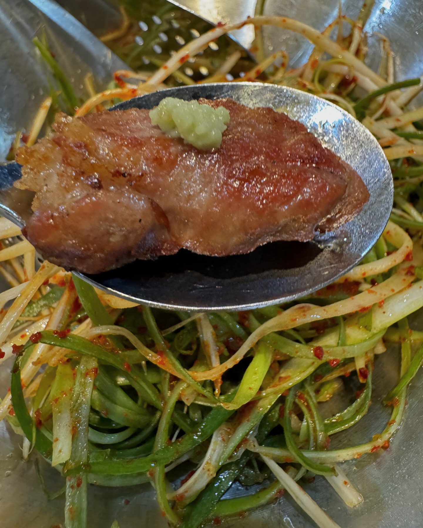 (광고)해운대 꽃도새기달맞이🐷

집앞 반여점도 가봤는데
꽃도새기는 체인점이 없고 직영점만 있어요

고사리도 나오는데 이게 별미에요

고기는 숙성 암퇘지라고 하던데 두툼하고 맛있었어요

숯은 비장탄을 쓴다고 되어있더라구요

소스도 7가지로 다양했어요 

식사는 공기밥이랑 해물된장찌개 시켰는데 낙지도 들어있고가성비가 좋았어요

달맞이길 가실일 있으시다면 한번 가보세요 

Lct까지도 배달 됩니다

🐶애견동반가능

🅿️주차가능

⏰월화수목금 오후4시-10시
토일 점심12시-오후10시

☎️ 051-714-6244

📍 해운대구 좌동순환로433번길 15-1 
(중동 1521-9)

#해운대 #좌동 #꽃도새기 #해운대술집 #부산고기집 #부산고기 #부산고기맛집 #부산핫플 #부산가볼만한곳 #부산핫플레이스 #부산맛집 #부산해운대맛집 #해운대고기집 #해운대고깃집 #해운대삼겹살 #해운대달맞이 #달맞이길 #해운대달맞이길 #달맞이맛집 #달맞이길맛집 #달맞이고개 #부산애견동반 #중동역 #중동역맛집 #부산술집 #해운대구 #부산밥집 #해운대밥집 #해운대가볼만한곳 #해운대핫플