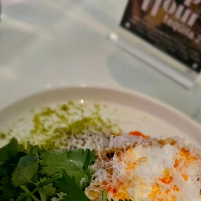 함주희 👄 on Instagram: "되게 힙하고 편했던 #비스트로멕시 파스타 진짜 완전 맛있었음‼️ 안먹음 후회한다고오오 멕시코에서 요리사님 데려왔다고 하시던데 진짜 좀 다른데랑 맛이 조콤