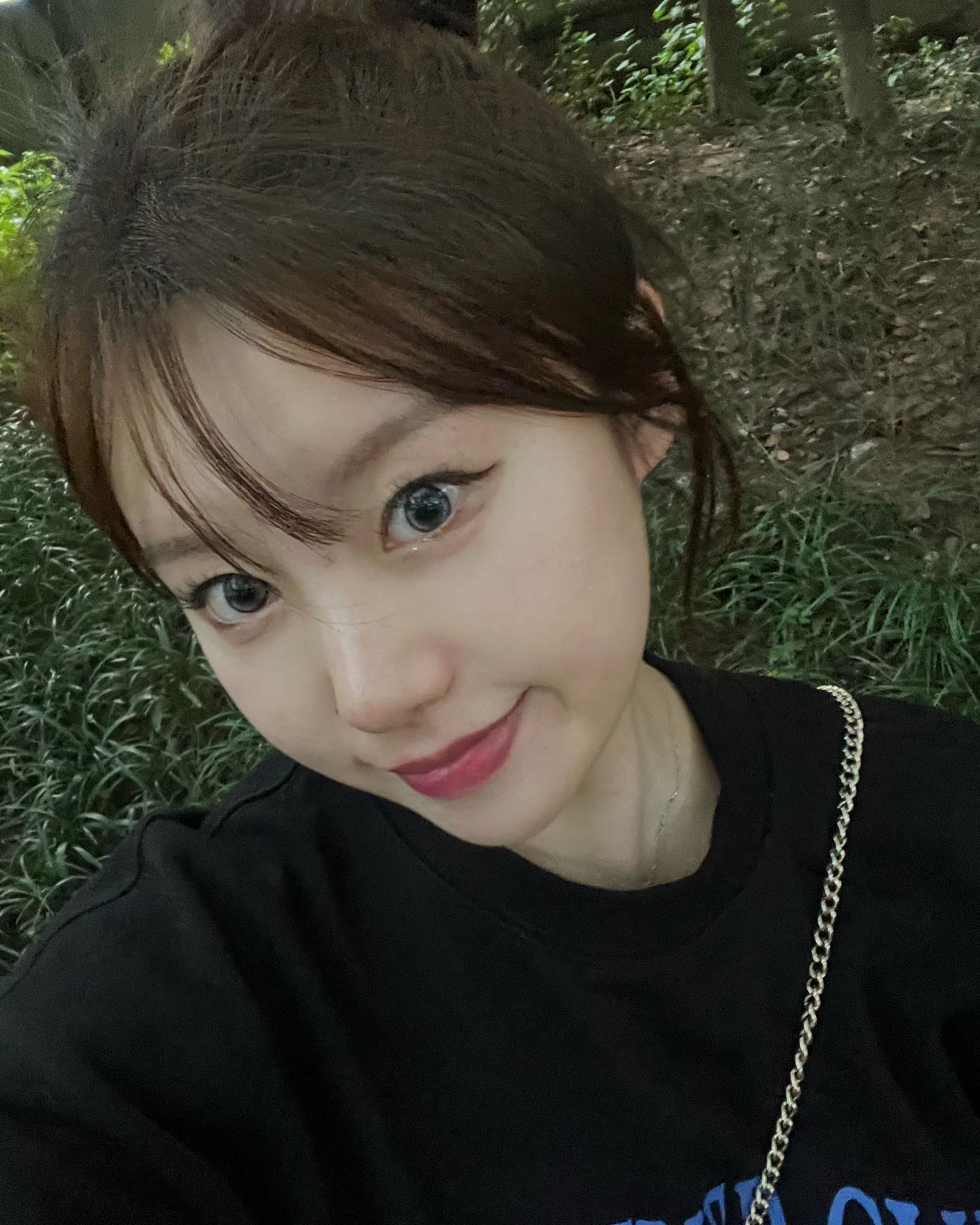 #제품협찬 #포린애쉬 (13.1mm)

그동안 비슷하고 무난한 렌즈만 꼈는데
마음에 쏙 드는 애쉬렌즈 발견 🩵
눈동자 유리알 같다고 소리듣는 렌즈 .. 
오래껴도 건조하지 않고.. 넘 조ㅎ ㅏ !!!!

myfipn 
#마이피픈 #피픈 #포린애쉬 #그레이렌즈 #렌즈추천 #쓰리하이라이트렌즈