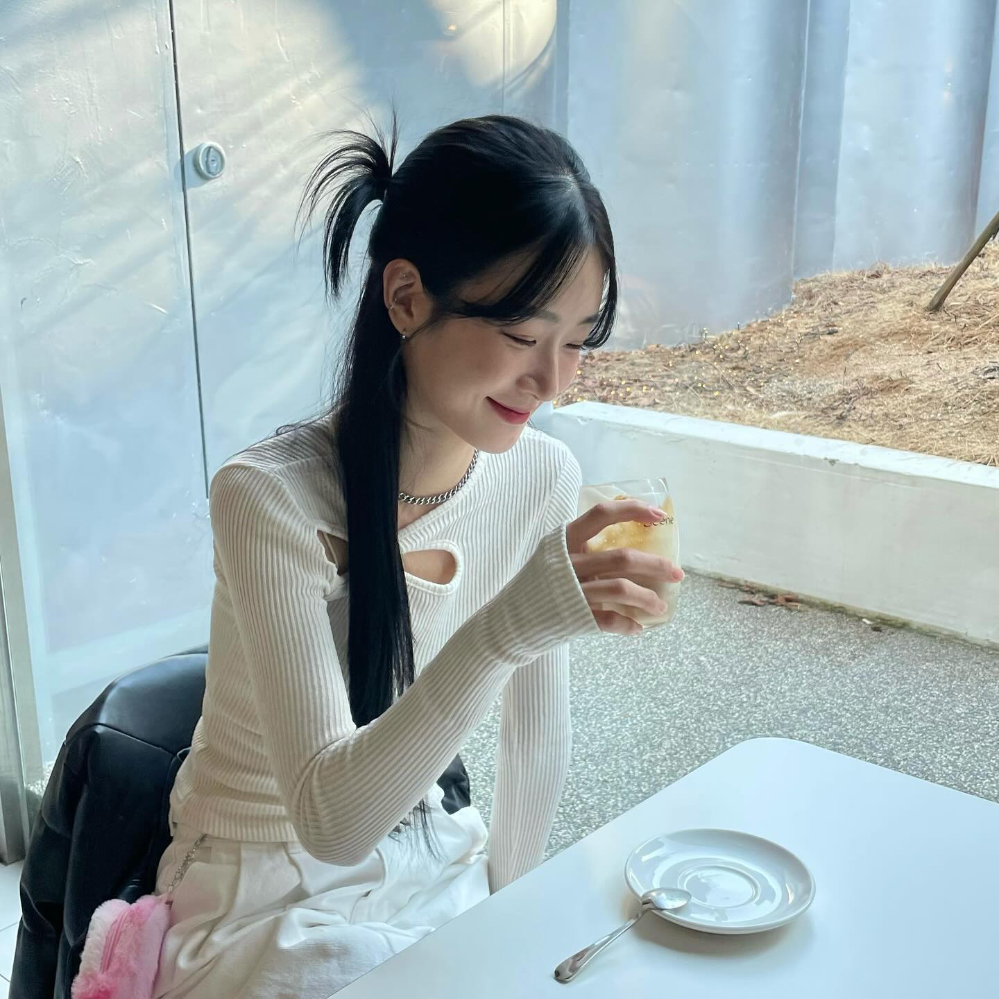 햇살 받으면서 자는 치즈 고양이가 되고싶었던🐈
성수동 오랜만이야
