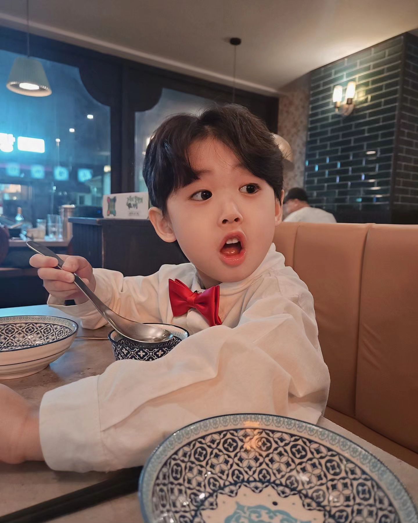 #우주피드 #생후1569일차 #성장기록
.
.
지인짜 오랜만에 피드 ♡
3일뒤에 6살 되는 우주형아 ♡
