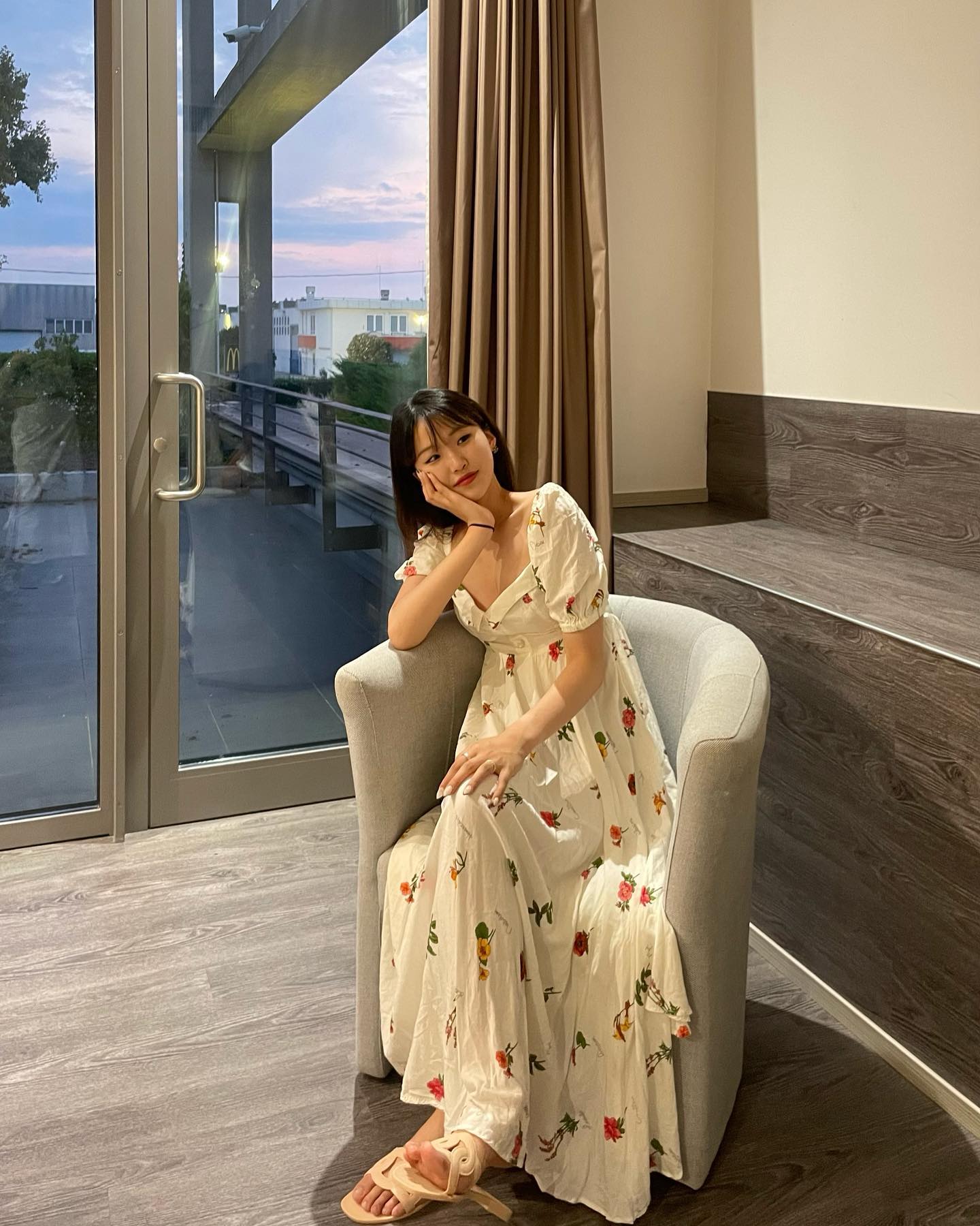 피렌체 호텔 뷰 너무 예뻐서 강제 미라클 모닝 🩷☀️