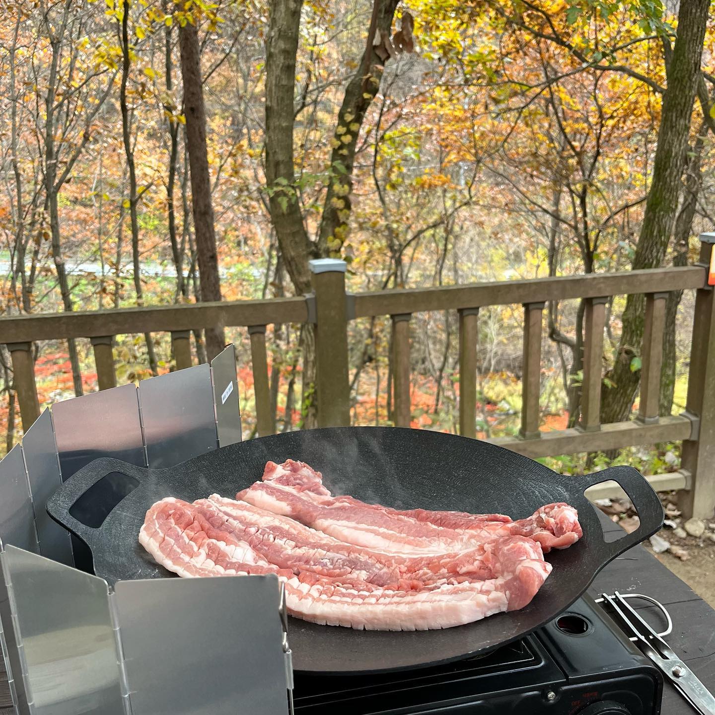 #happyhalloween 
코타키전야제로 불태웠다 
#스플랜더 꿀잼 확장판쟁여야지🏕️🍁🍂