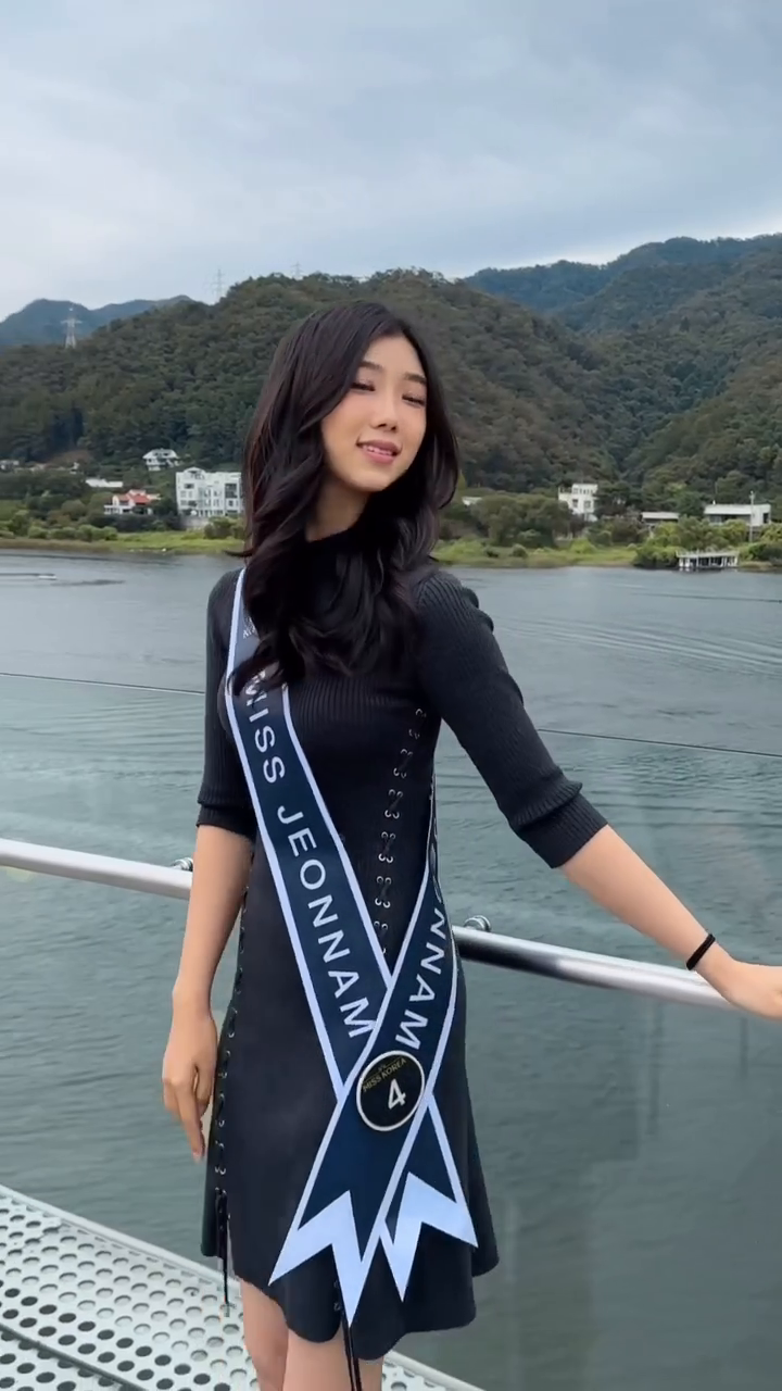 산과 강이 보이는 동화같은 힐링공간에서의 마지막 합숙이 시작되었어요
마지막까지 최선을 다 해 즐겁게  마무리하겠습니다
감사합니다♡
#컬처빌리지 #donghwaculturevillage#합숙#연수원