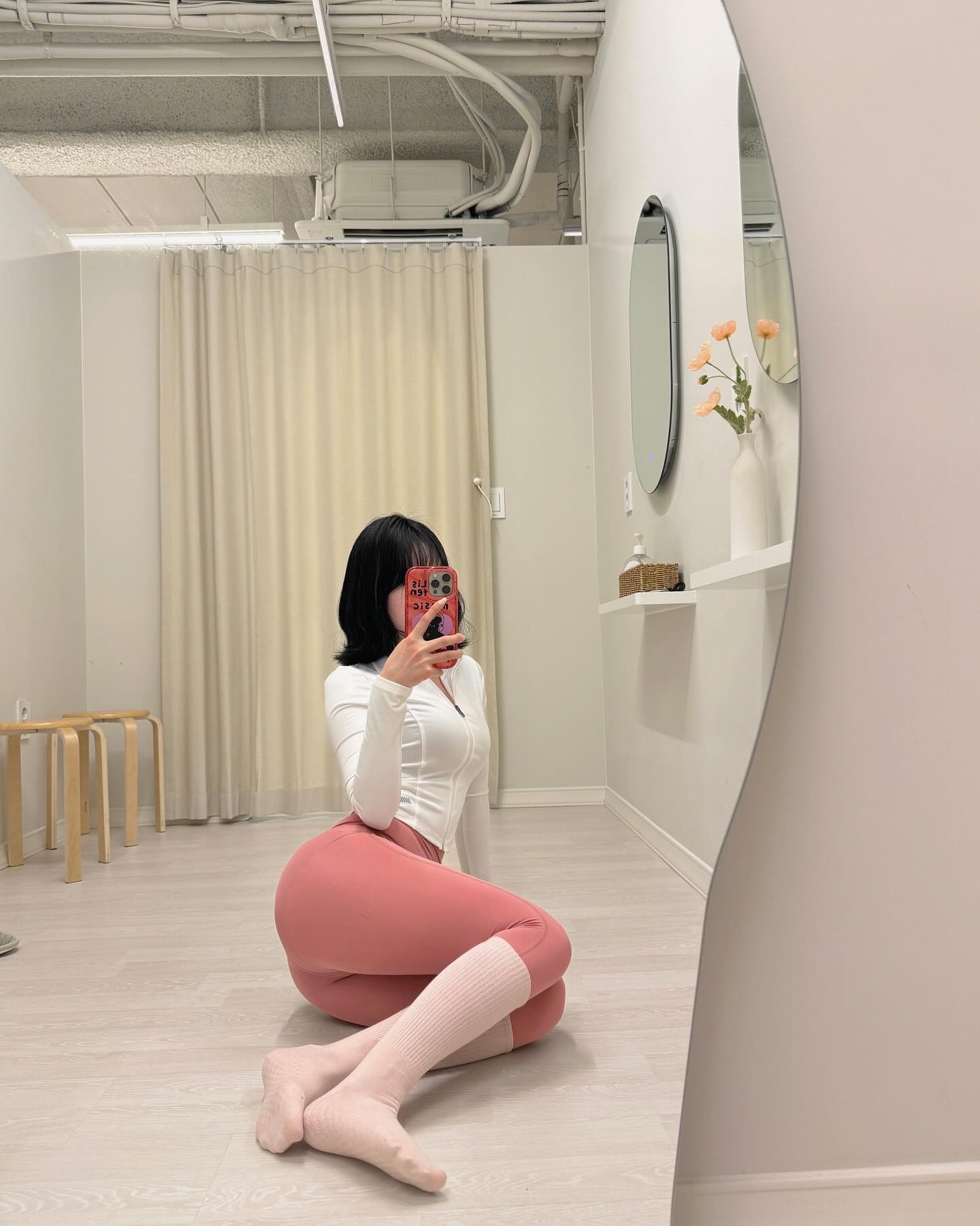 새로산 운동복이랑🌷🌸

#필라테스 #필라테스복 #운동복 #운동복추천 #운동복코디 #화성 #동탄 #수원 #수원옷가게 #인계동옷가게 #운스타그램 #운동하는여자 #아침운동 #필라테스양말