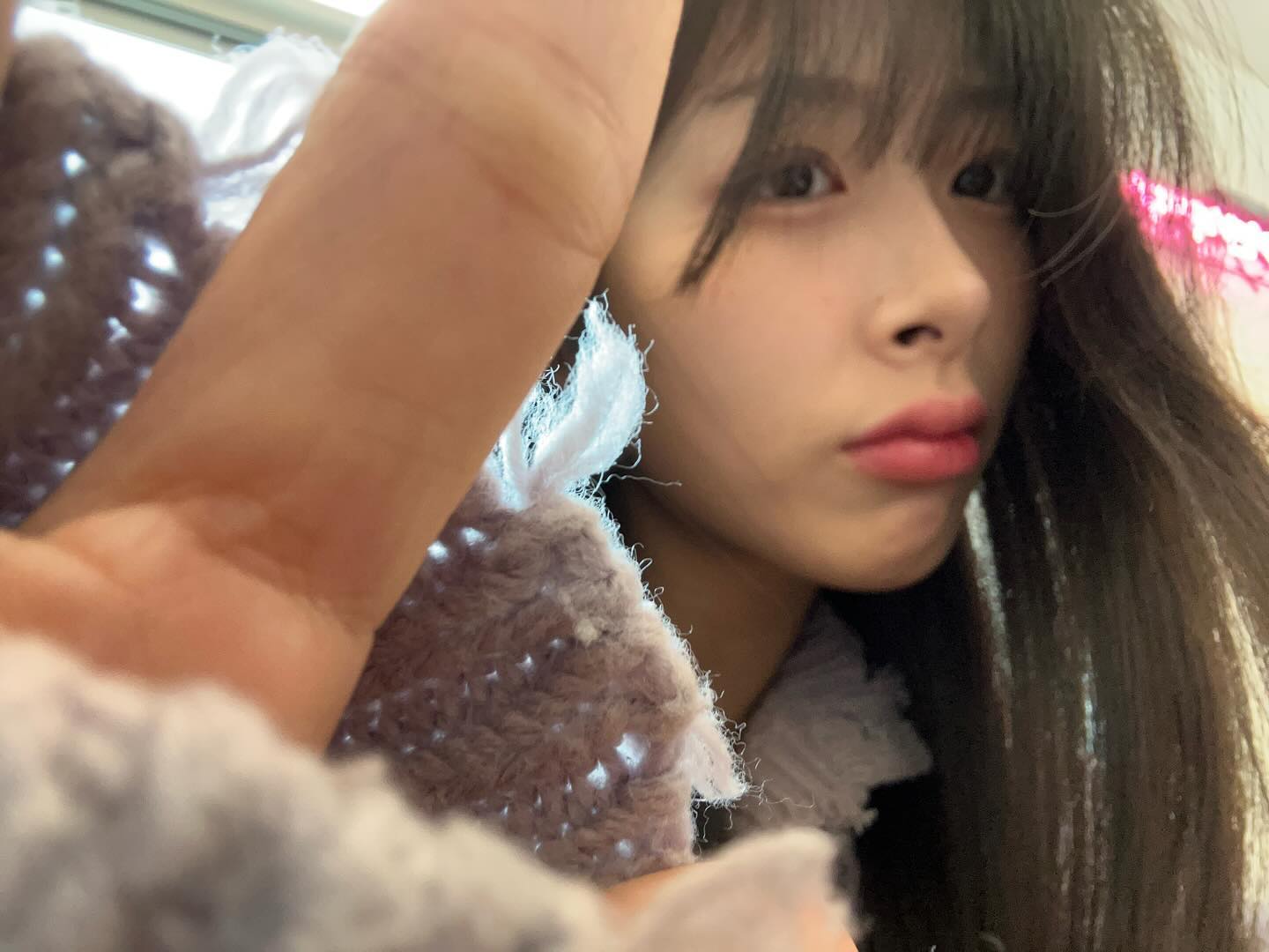 결국 공연 전에 앞머리 한 번...✂️✂️✂️