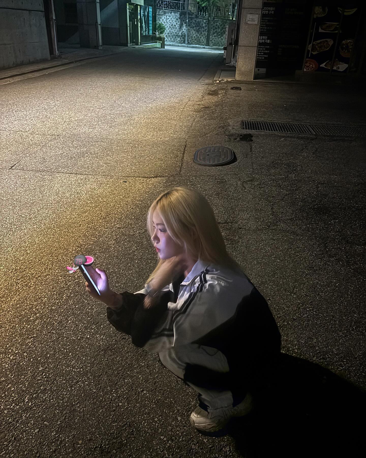 📸