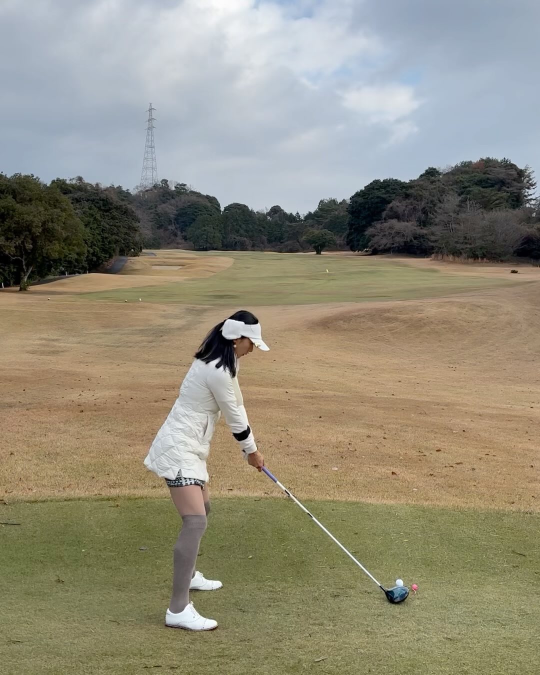 일본골프여행 3박4일 셋째날 ⛳️
마지막 날이라니 너무 아쉽고 재밌고 공이 더 잘 맞더라!😆🏌🏻‍♀️
내년에 봄에 또 가고 싶어요~ㅎㅎㅎ😊🫶🏻
.
.
.
.
.
.
.
#일본골프여행 #시모노세키 #산요국제GC #골프여행 #일본여행 #골스타그램 #골프스윙 #명랑골프 #골프웨어 #필드룩 #부부라운딩 #부부골프 #golf #japan #travel