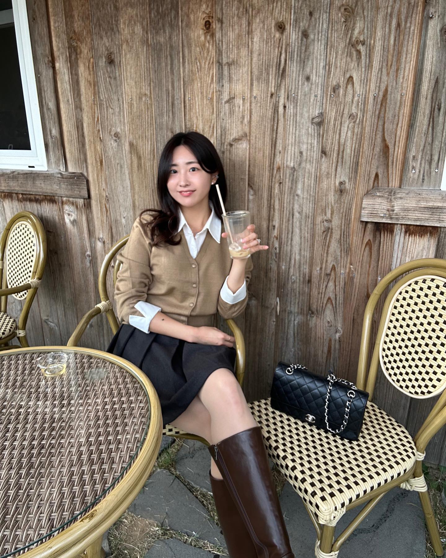 웜톤의 계절, 가을이햐 🫶🏻🍁🍂🌾
다음엔 빵사냥을 일찍 떠나는걸로! 🥨
#트루와지엠 #담양카페 #드라이브 #오오티디 #가을룩
