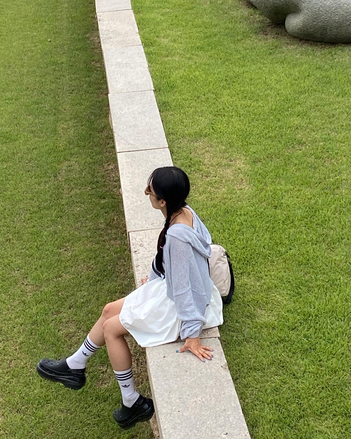 절거운 세터데이🌿🍨
.
.
.
#주말 #주말데이트 #7월 #과천 #현대미술관 #럽스타그램 #ootd #dailylook #follow #일상 #소통