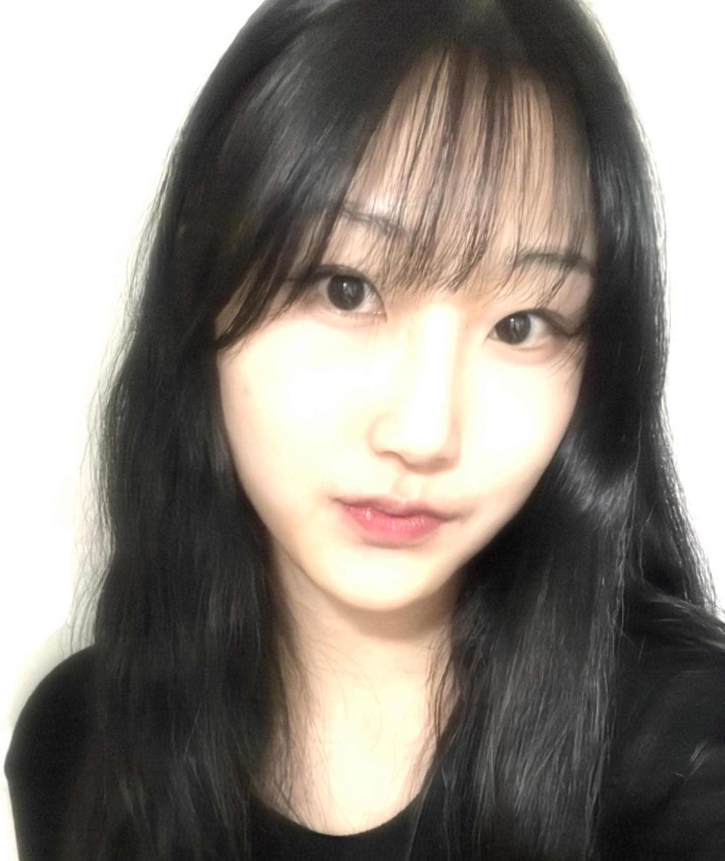 240306
잘나온사진 투척📸 
뽑기에 중독된 최윤경
잘생긴 사람이 준 풍선 못버리는 중.. 
고양이의 배신
2월의 겨울왕국
겨울왕국 뚫고 출근해서 단추 컬러컨펌
(매일매일 놀고싶다....;-;)