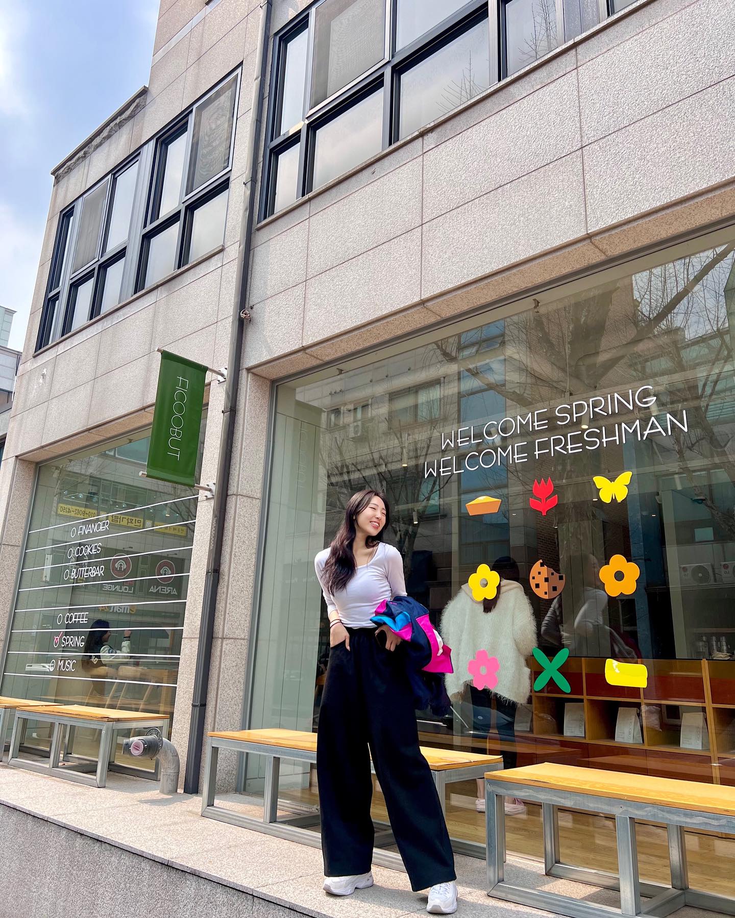 웃어서 이겨내기 ~💛✨
-
miroo6887 선생님 예쁜 바지 잘 입겠습니당 🤎