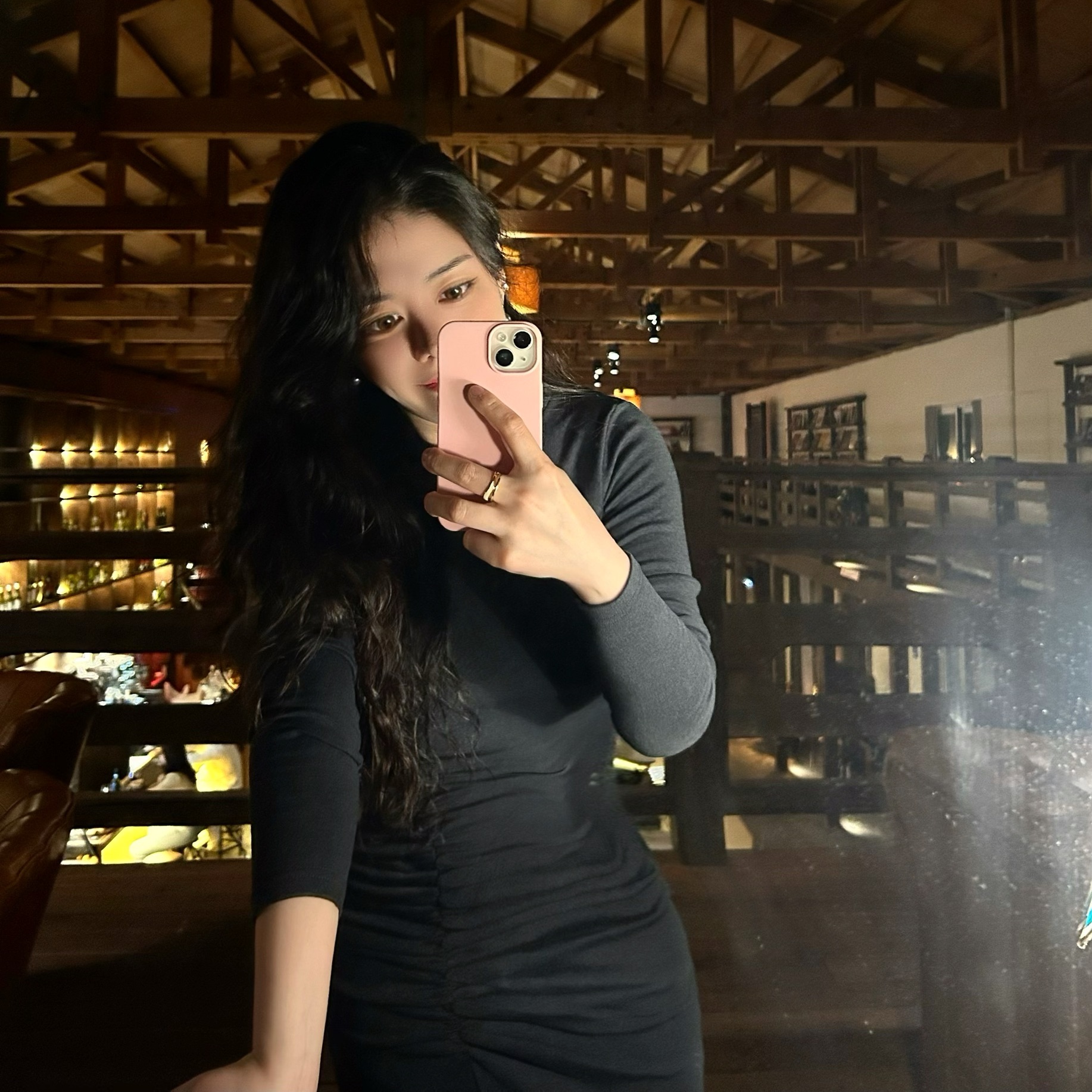 🍷
.
#거울샷 
#제주도 
#럽리유아_국내