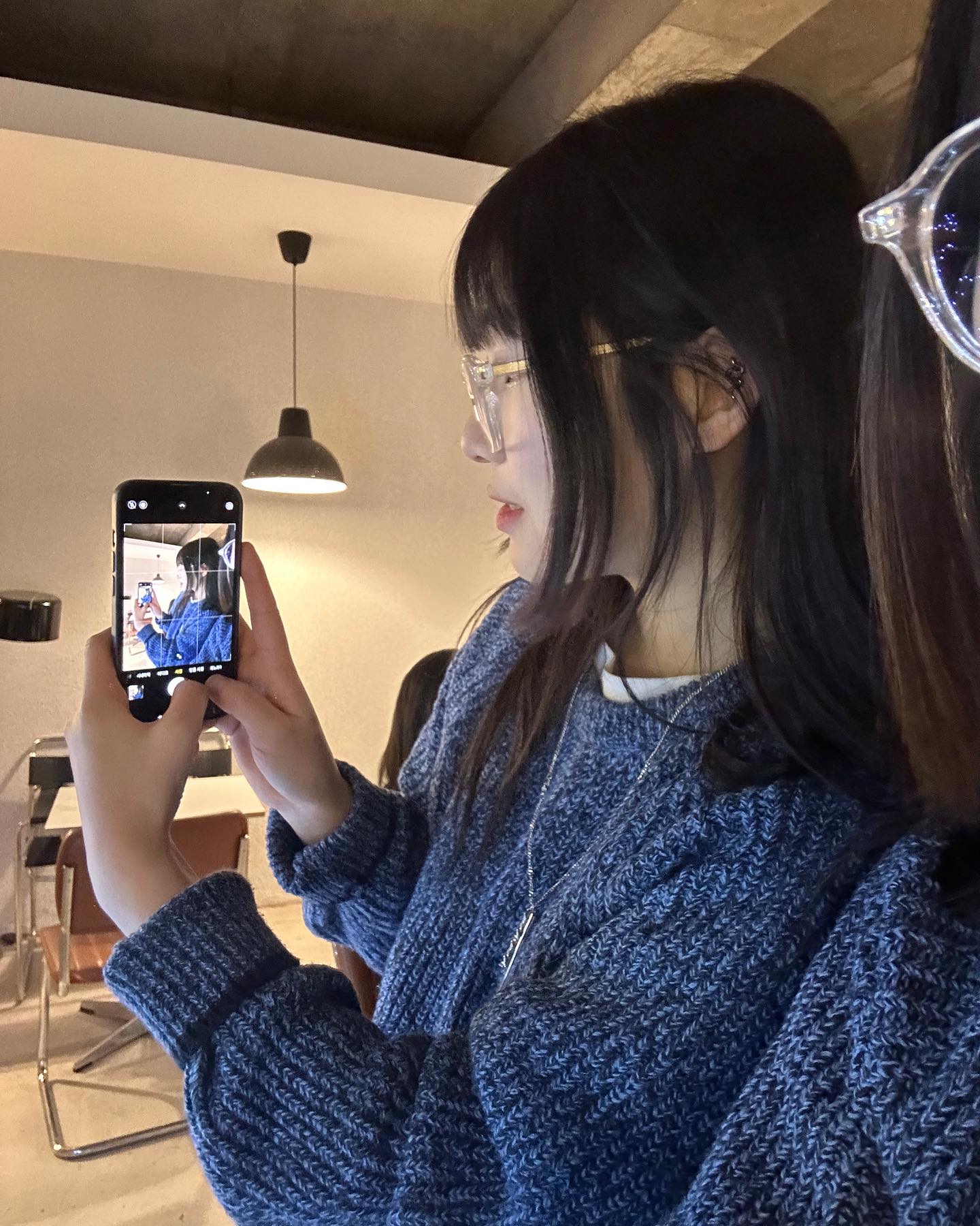 거울 속 김영산