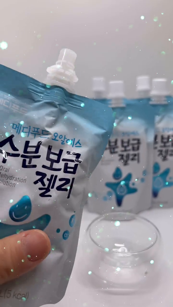 💙메디푸드ORS수분보급젤리💙
1.효과적인 수분&전해질보충제
2.탱글탱글한 마시는젤리
3.파우치타입의 휴대간편한휴대
4.누구나좋아하는복숭아맛수분보급젤리
👍수분섭취부족시 필요한 체내수분과 전해질보충로 설사와 탈수유발방지!!!

#메디푸드 #전해질보충 #메디푸드ors #메디푸드ors수분보급젤리 #전해질 #마시는전해질