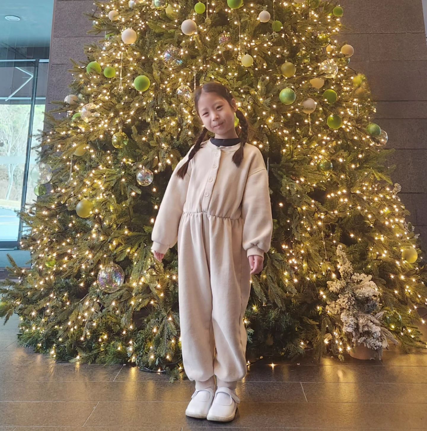 트리샷🎄

#리솜포레스트 #트리샷 #크리스마스트리 #제천리솜포레스트 #리솜포레스트제천 #아빠와딸 #아빠와딸그램 #아빠딸그램 #아빠와여행 #딸과여행 #딸아빠여행 #가족여행지추천