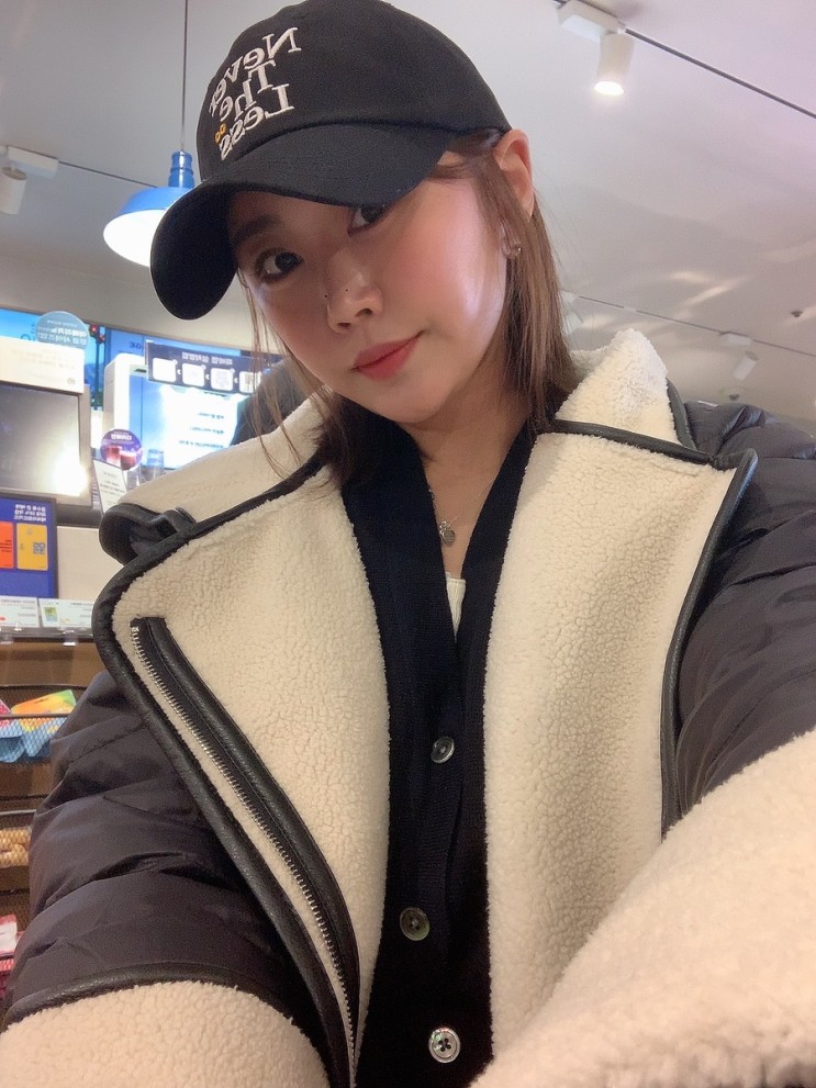 [얼굴작아보이는 볼캡] 트릴리어너 무난하게 어디든 잘어울림!