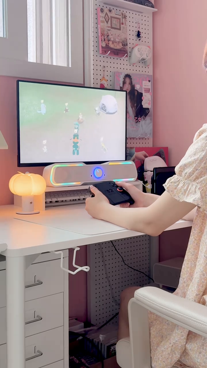 닌텐스위치2 받아놓고 인테리어 하느라 못 해봤는데, 이번에 처음 플레이 해본 영상 🎮🤍✨ #nintendoswitch2 #お...