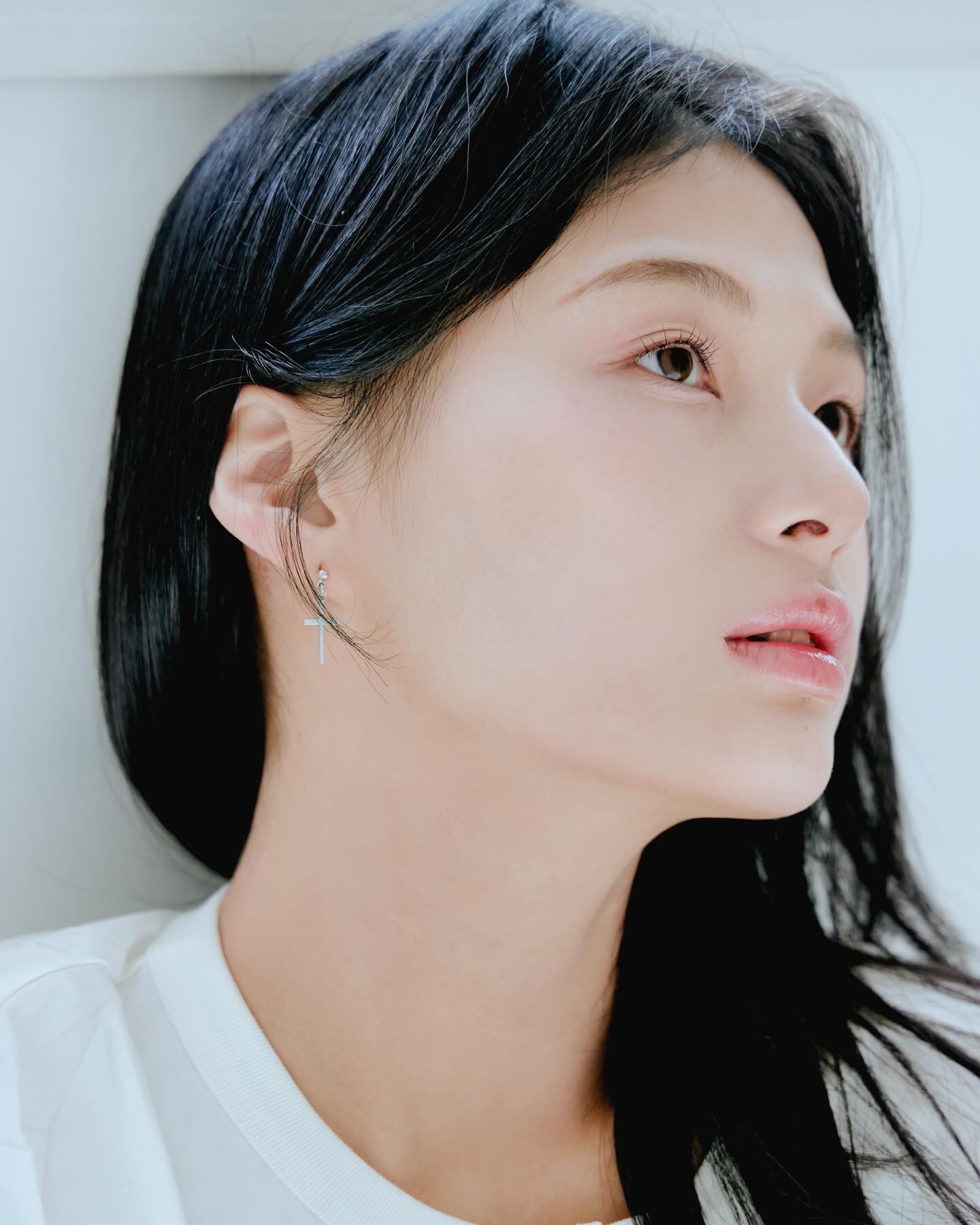 요새 앞모습 못 찍는 병에 걸린 배진주씌 🐚

youngchive.studio