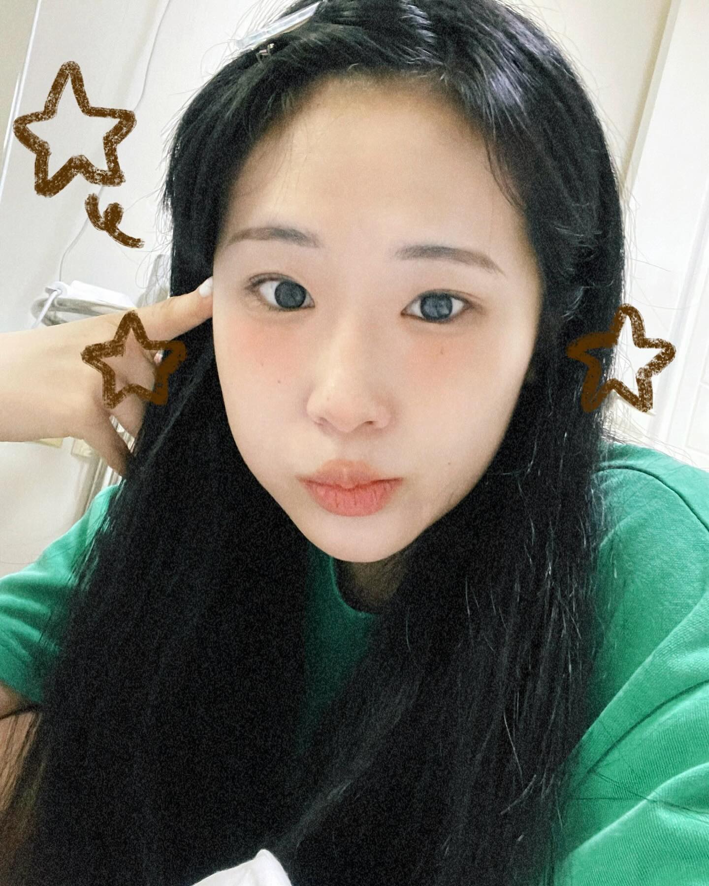 행복만 생각하고 사랑만 생각하기에도 시간은 모자라니까!
내가 뭘 해도 늘 응원해주는 곁의 사랑들이 있으니까! 그러니까 일상의 귀여움을 모아 모아 좋은 기분을 만들자!( ᵕ̤‧̫̮ᵕ̤ ) 무너지지말아♪