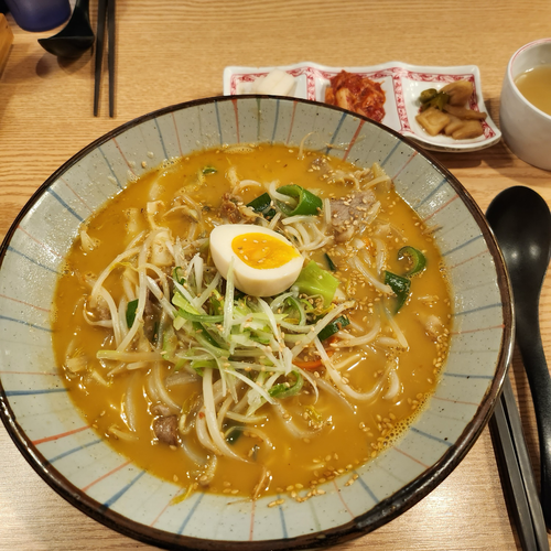 [제주 시청] 현지인 맛집 & 미소 라멘 맛집  | 마모루