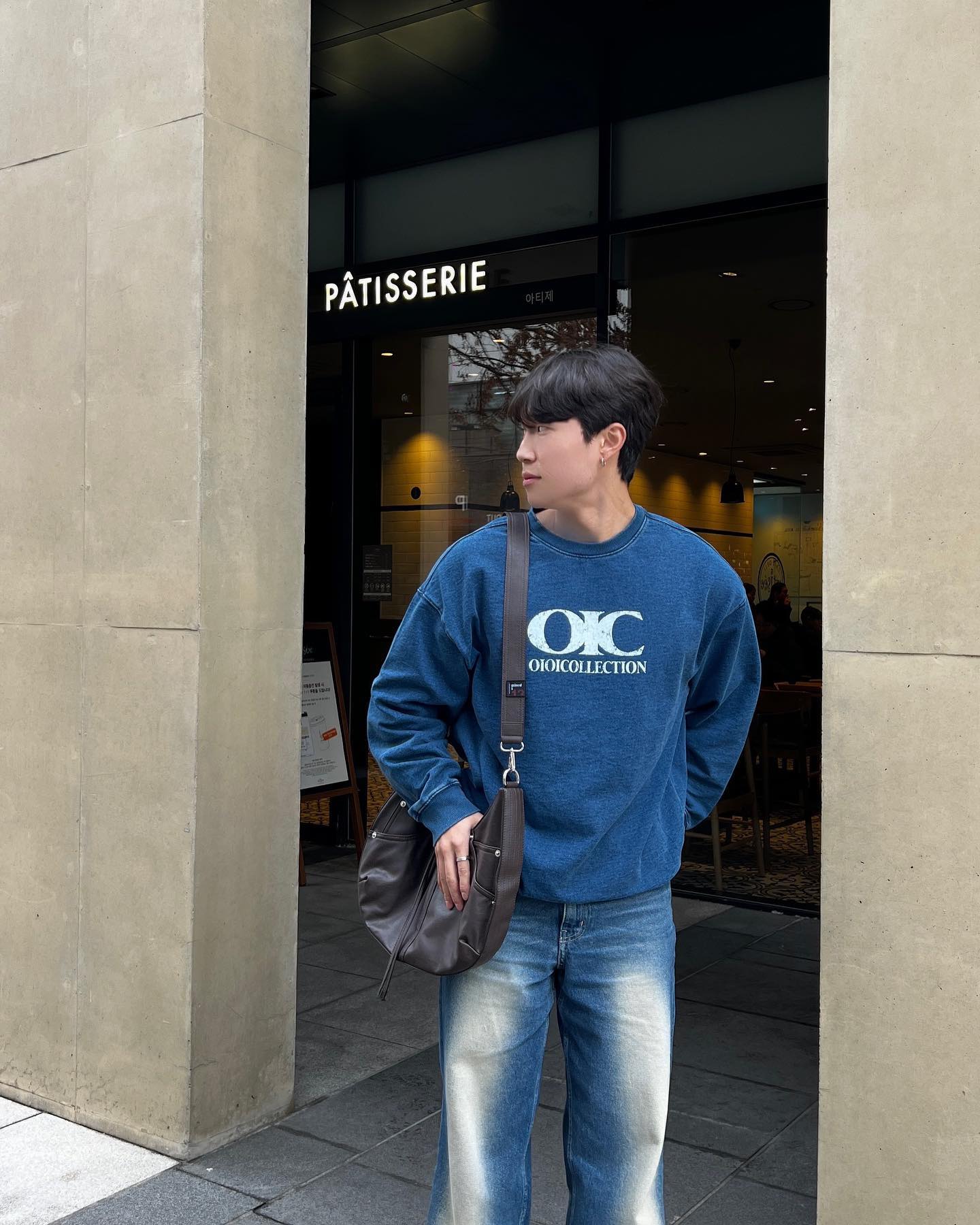 #AD

다양한 색감을 시도해보기

24S/S 를 기점으로 새롭게 리뉴얼 된 OIOI의 새로운 타이틀!

 OIOICOLLETION으로 리뉴얼 된 첫 컬렉션

빈티지한 데님 컬러에 새로운 OIC 로고 그래픽이 어떤 아우터랑 입어도 예쁘게 어울리더라고요 😎

리뉴얼 된 맨투맨 트렌디한 맨투맨 필요하다🏃🏃

#oioicollection #이솜데님#OIOI리뉴얼#맨투맨#맨투맨추천#오아이오아이컬렉션