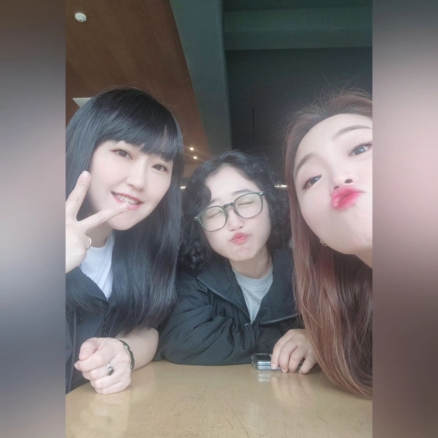 ⠀
1박2일 원산도⠀
⠀
뭔가 많이 하지는 않았지만,⠀
그래도 너네랑 같이 즐거웠음♡⠀
