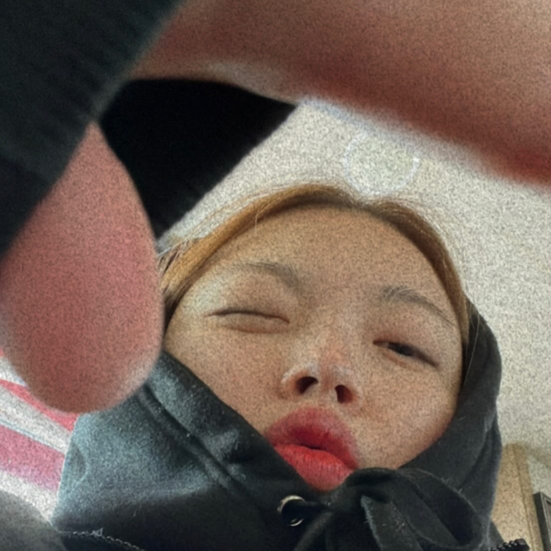 다사다난했던 2023년 무사히 마무리😎 고생해따 나 자신!

부족한 연이 곁에서 늘 아낌없는 위로와 격려와 응원을 보내준 가족들, 친구들, 언니오빠들, 동생들 전부 다 너무 감사했어요🙇🏻‍♀️

2024년에는 모든 내 사람들에게 건강과 사랑, 행복만이 깃들길🤍